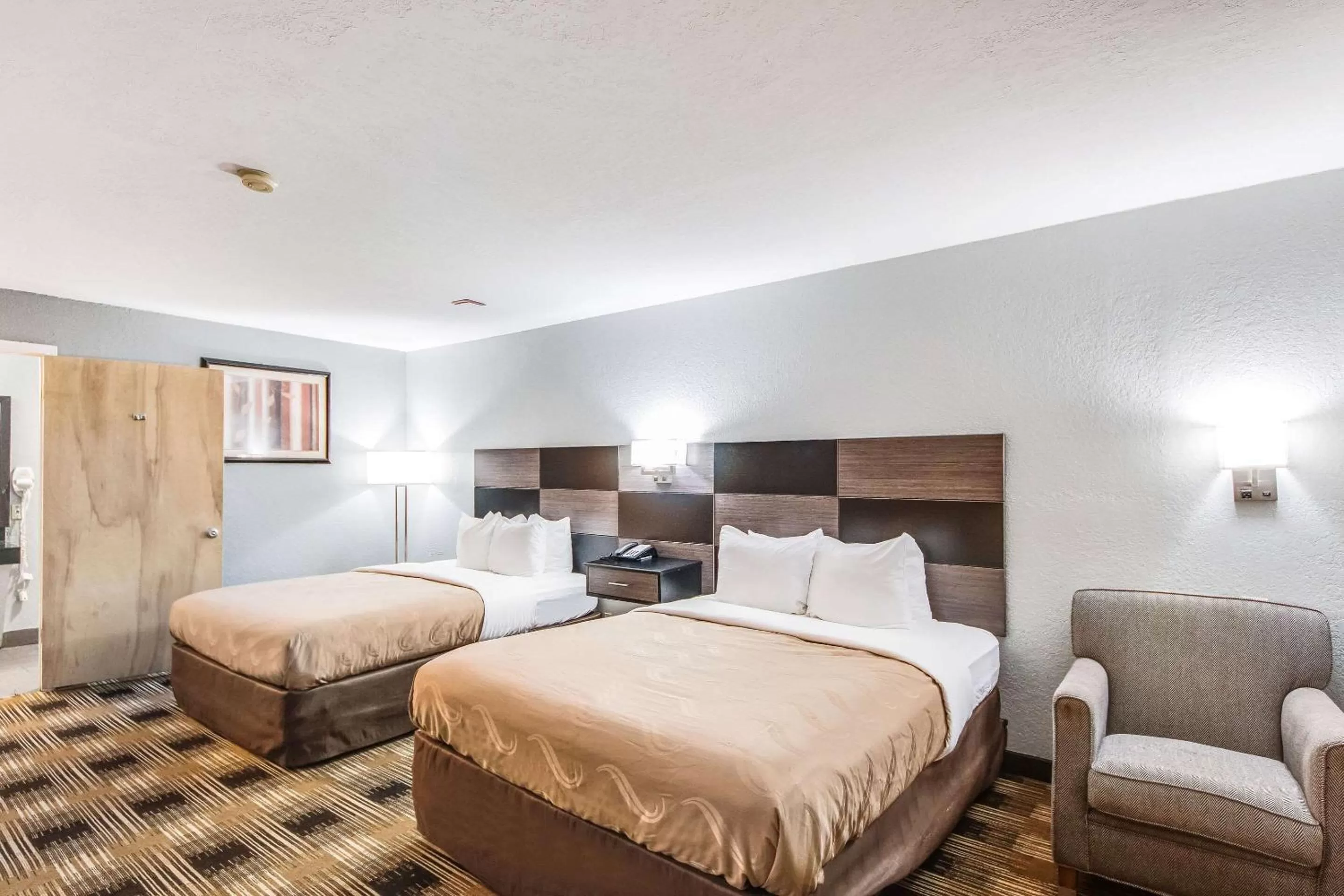 Photo of the whole room in Quality Inn Medical Center