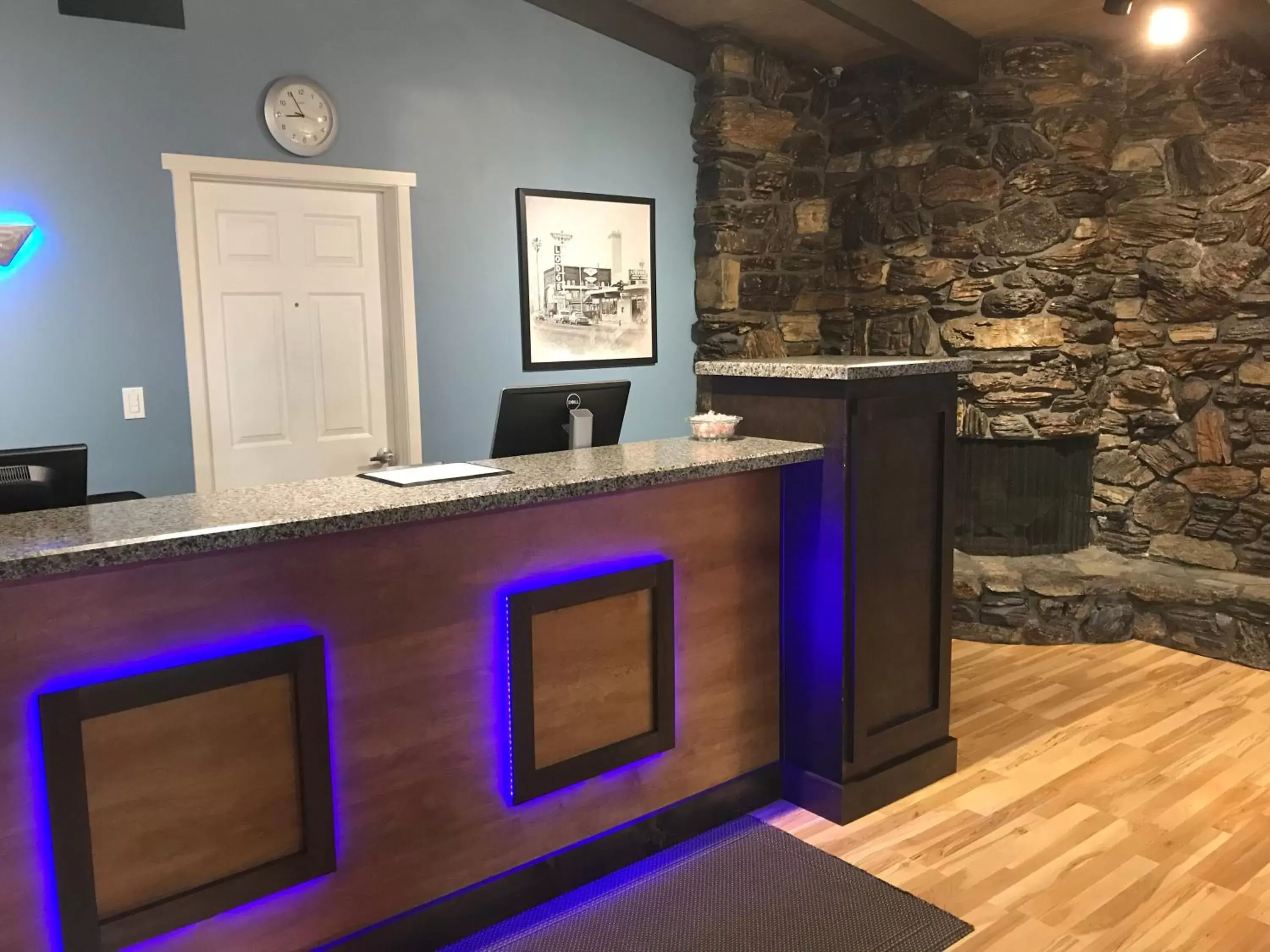 Lobby or reception, Lobby/Reception in Thunderbird Lodge