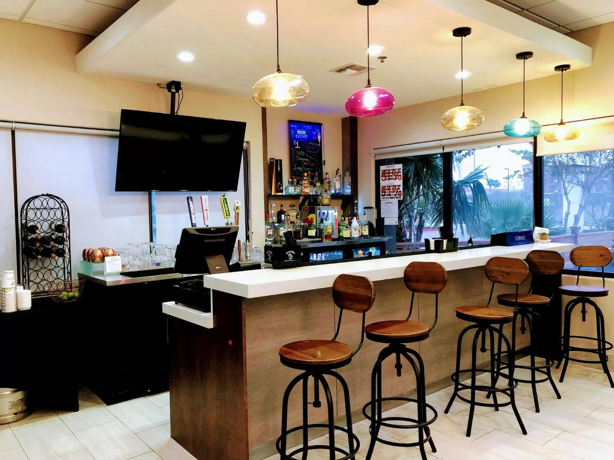 Lounge or bar in Holiday Inn - Brownsville by IHG