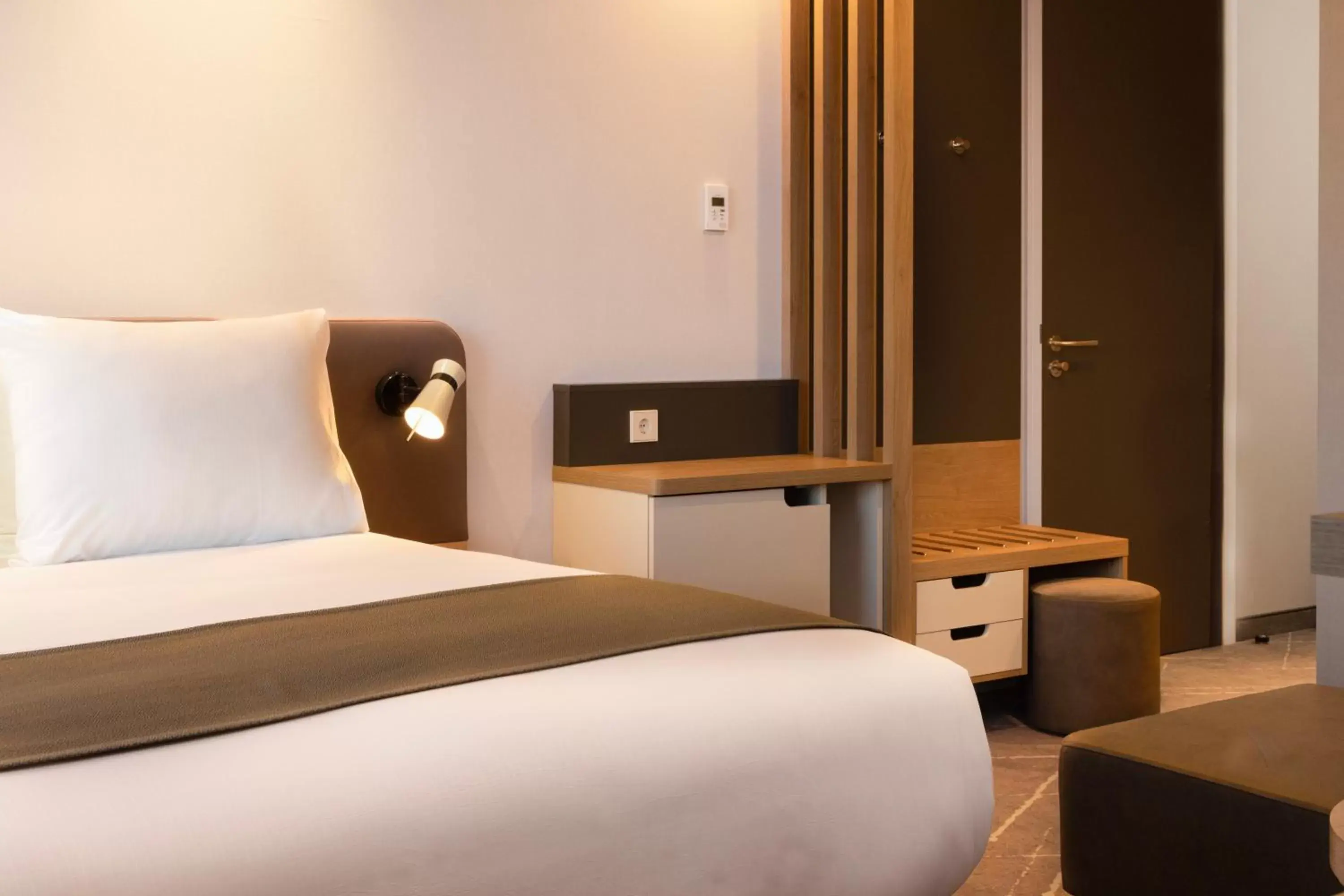 Bed in Holiday Inn - Eindhoven Airport, an IHG Hotel