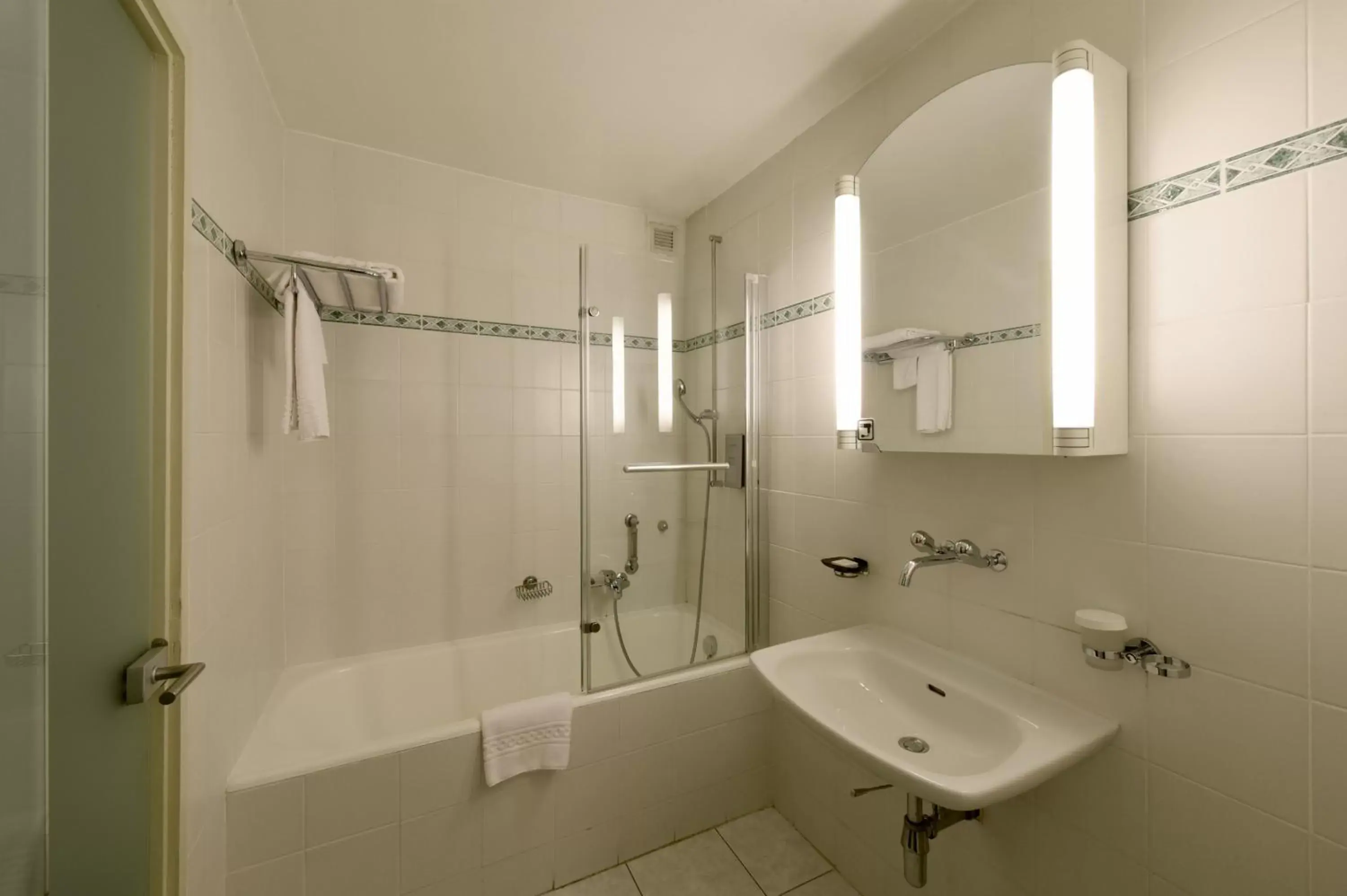 Bathroom in Hôtel Bellerive