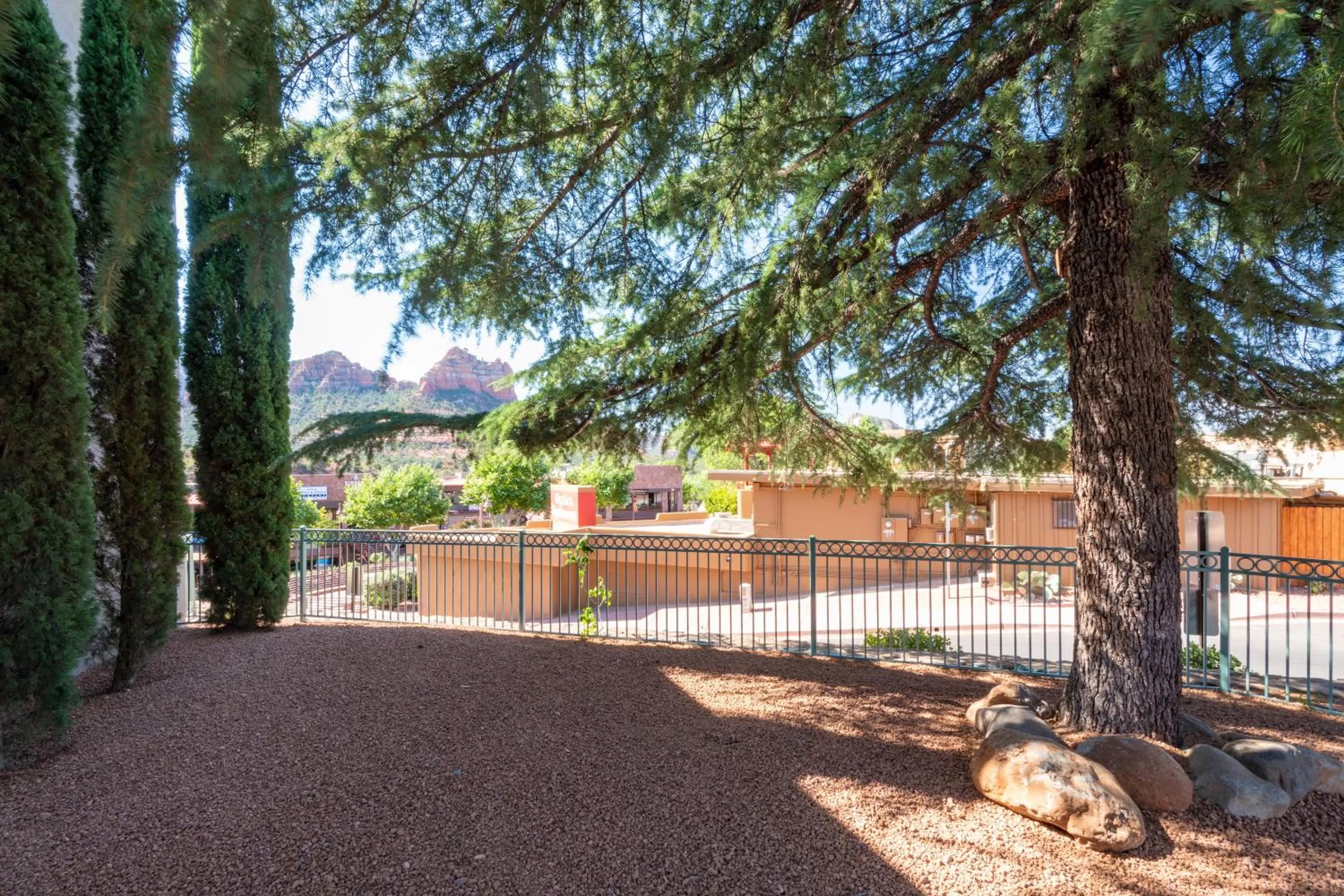 Garden in Matterhorn Inn