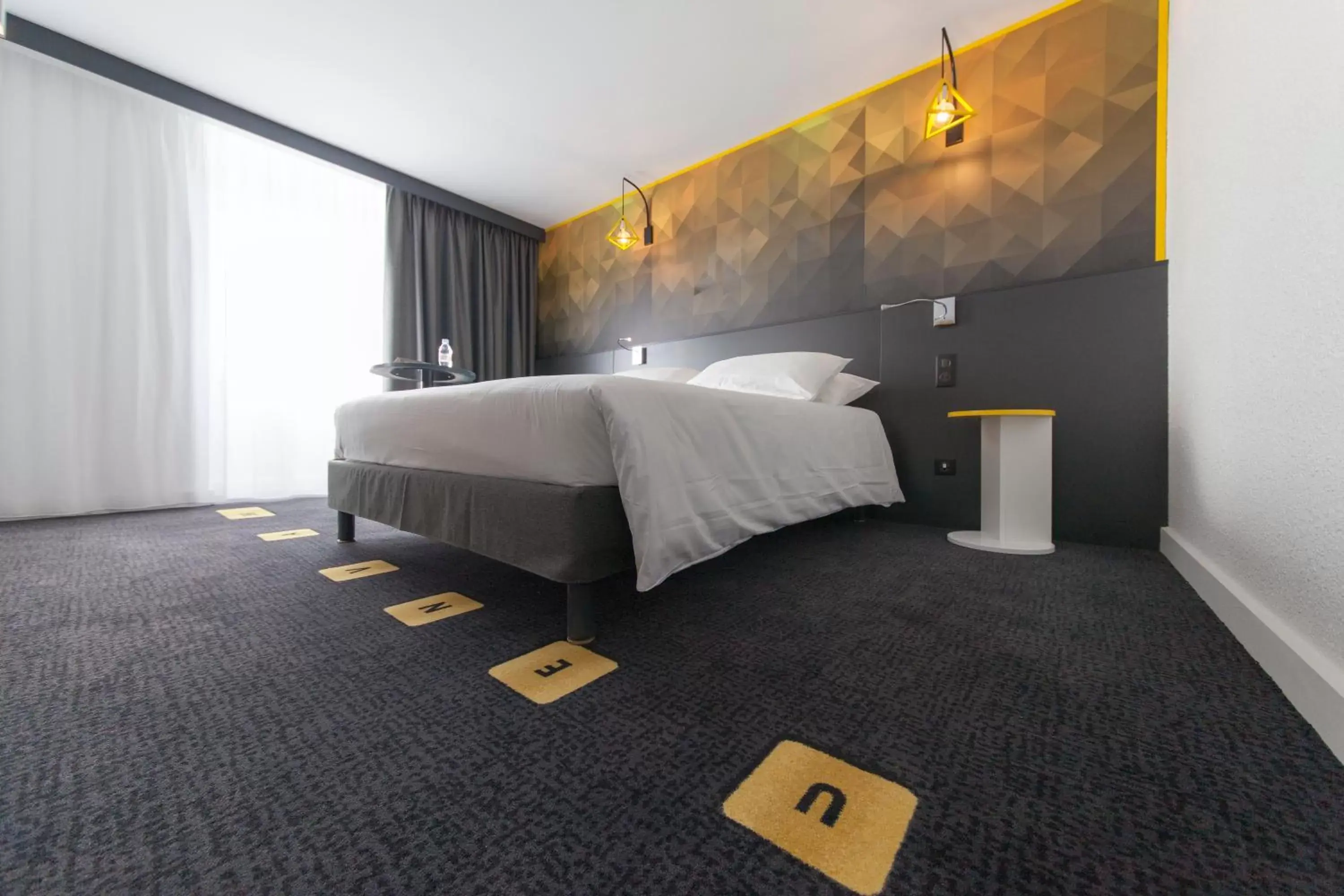 Photo of the whole room, Bed in ibis Styles Poitiers Nord