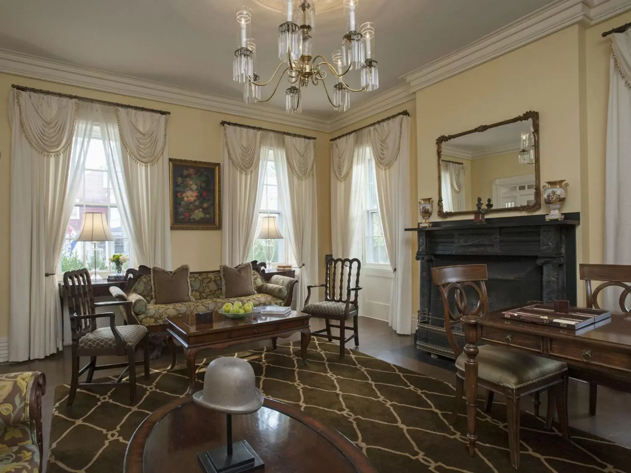 Library, Seating Area in Jared Coffin House