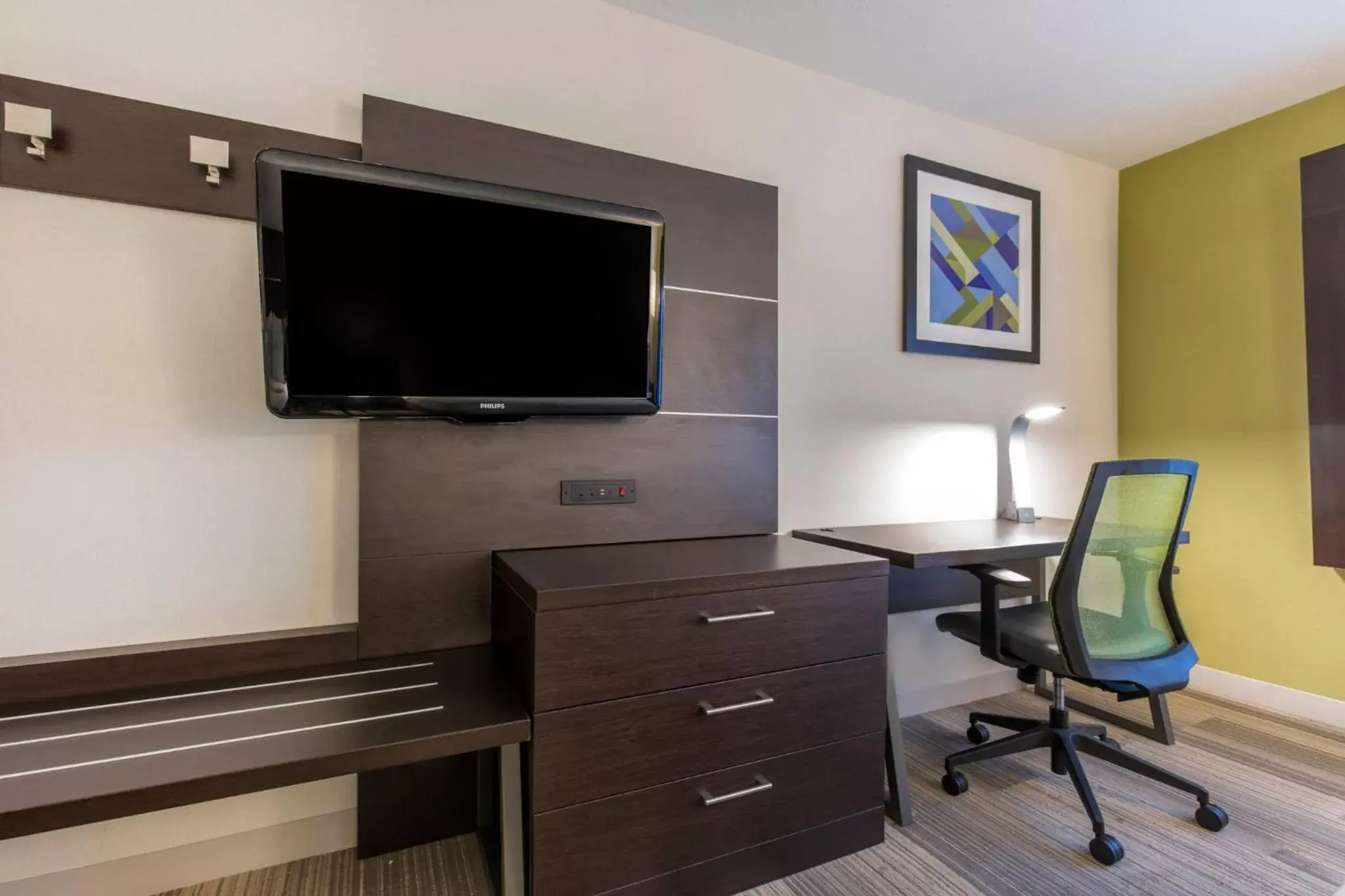 Queen Room with Two Queen Beds in Holiday Inn Express and Suites Chicago West - St Charles, an IHG Hotel