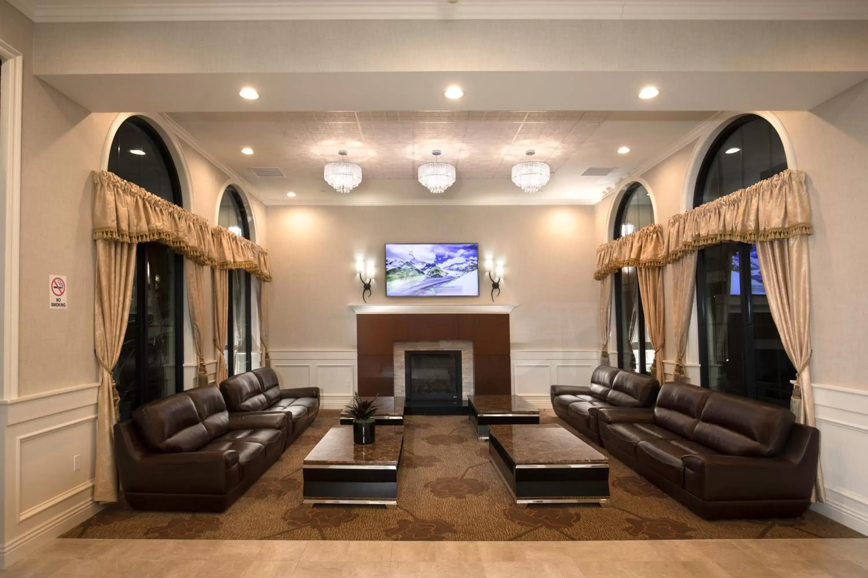 Property building, Seating Area in Holiday Inn El Monte - Los Angeles, an IHG Hotel