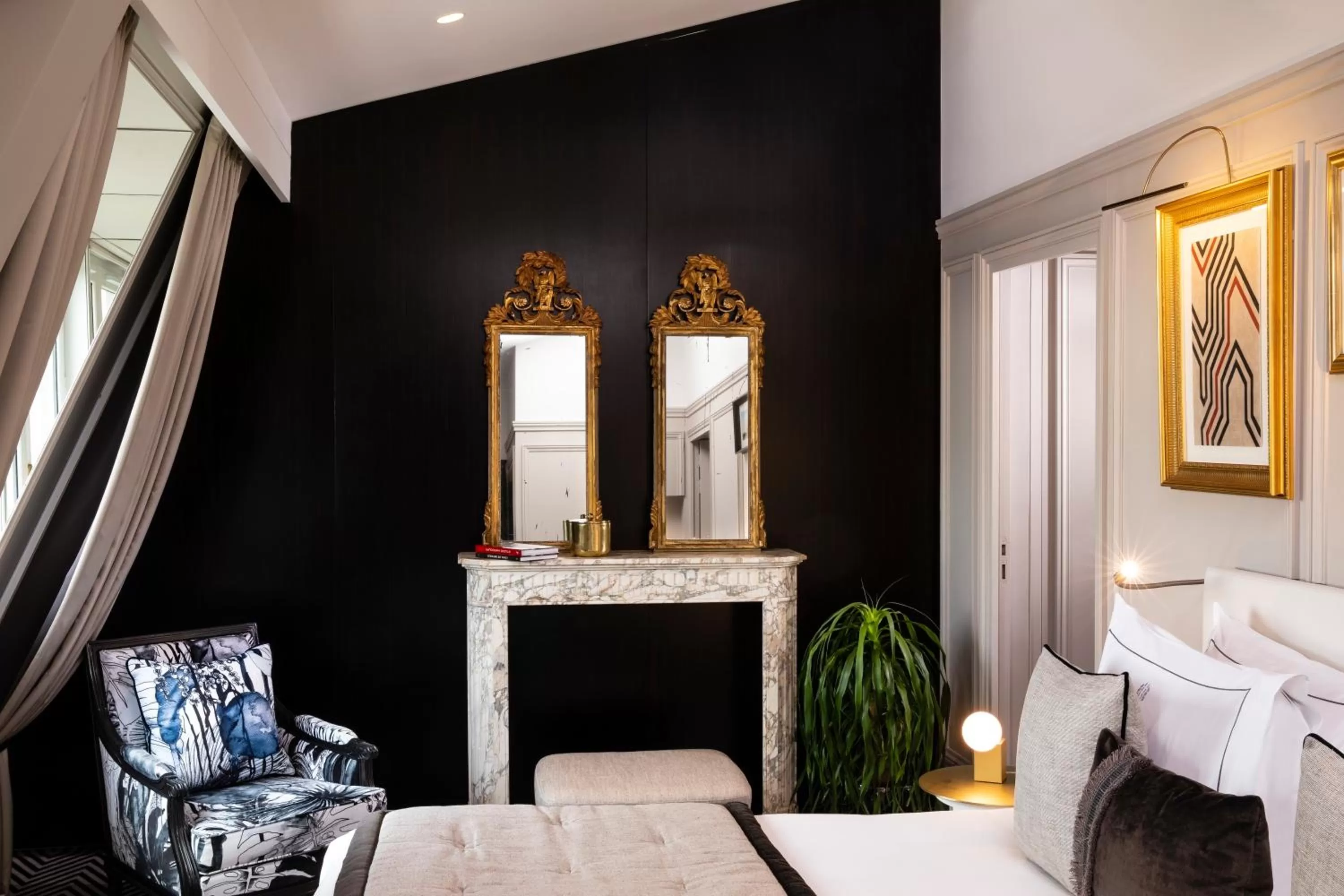 Decorative detail, Bed in Le Damantin Hôtel & Spa