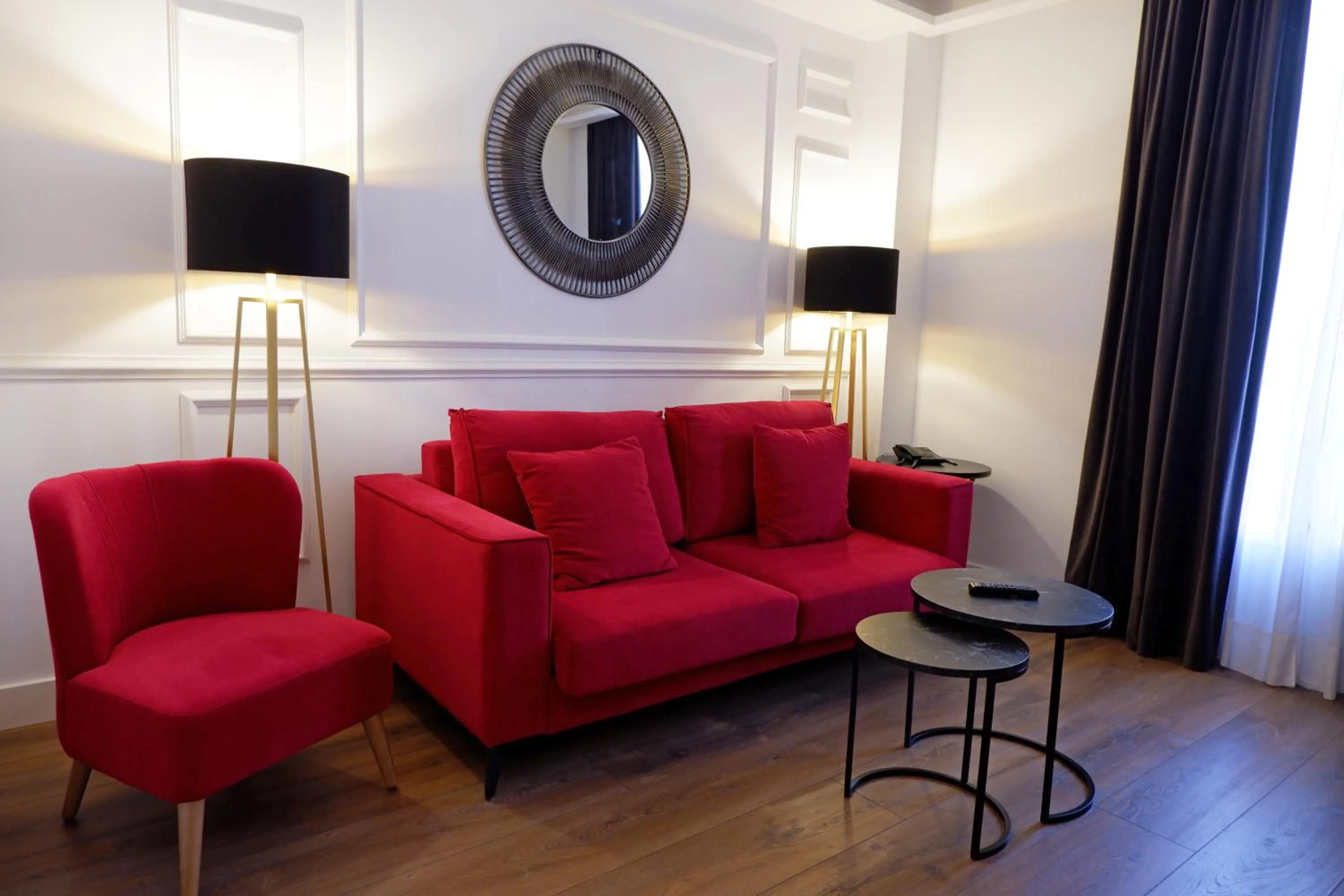 Photo of the whole room in Hotel Colón Plaza