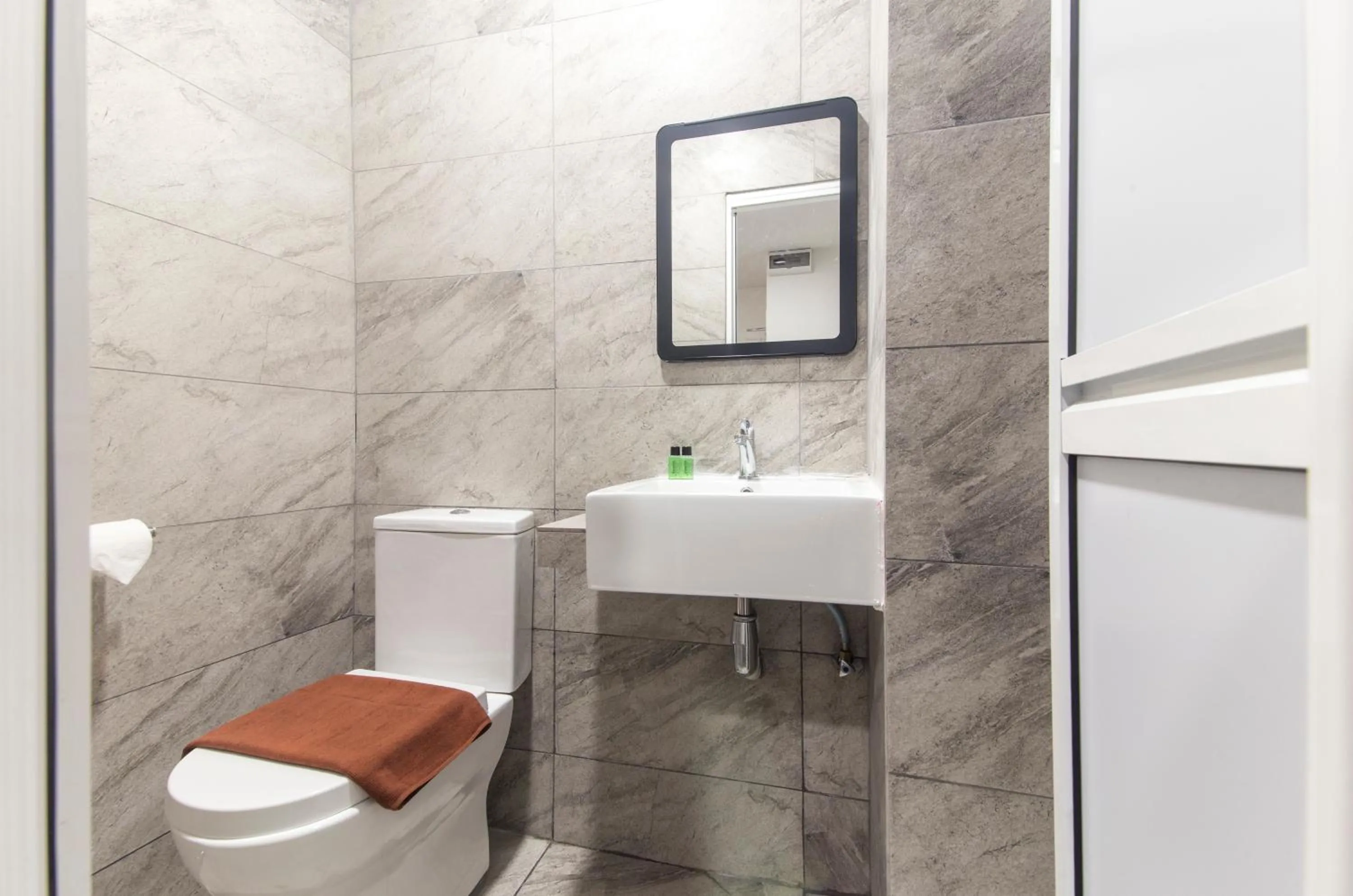 Bathroom in Kitez Hotel & Bunkz