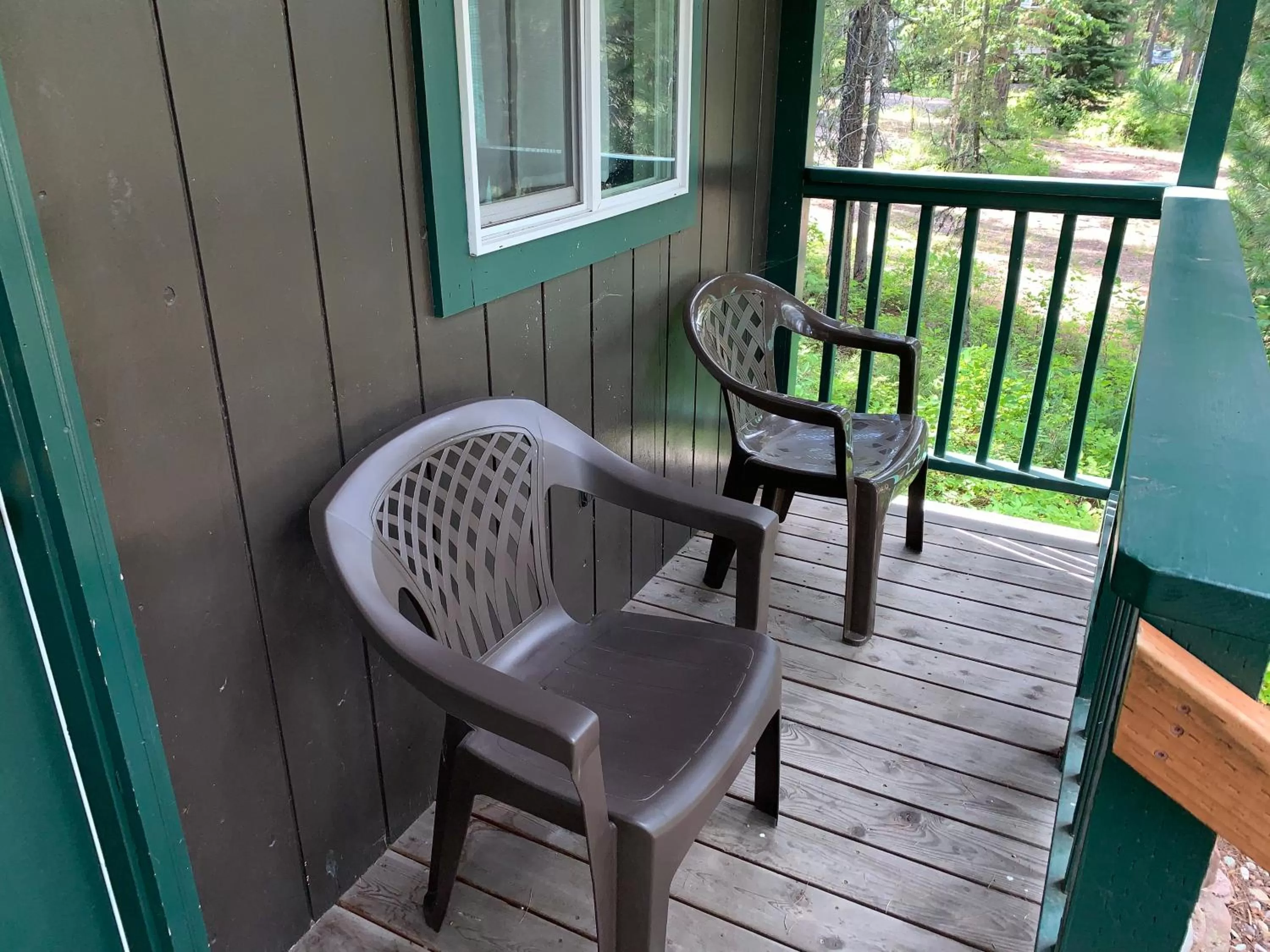 Patio, Balcony/Terrace in Glacier Haven Inn