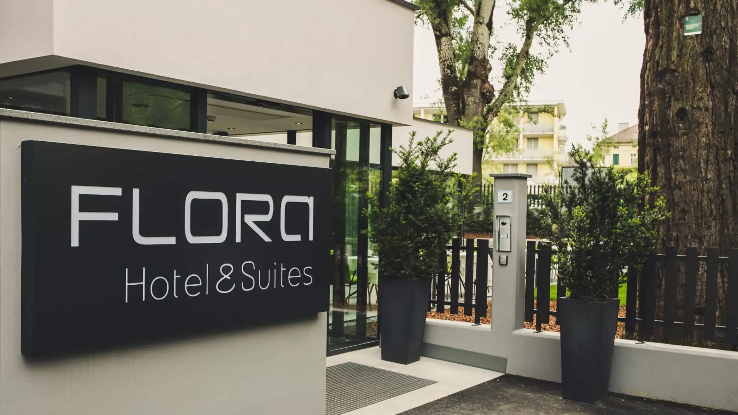 Facade/entrance in Flora Hotel & Suites