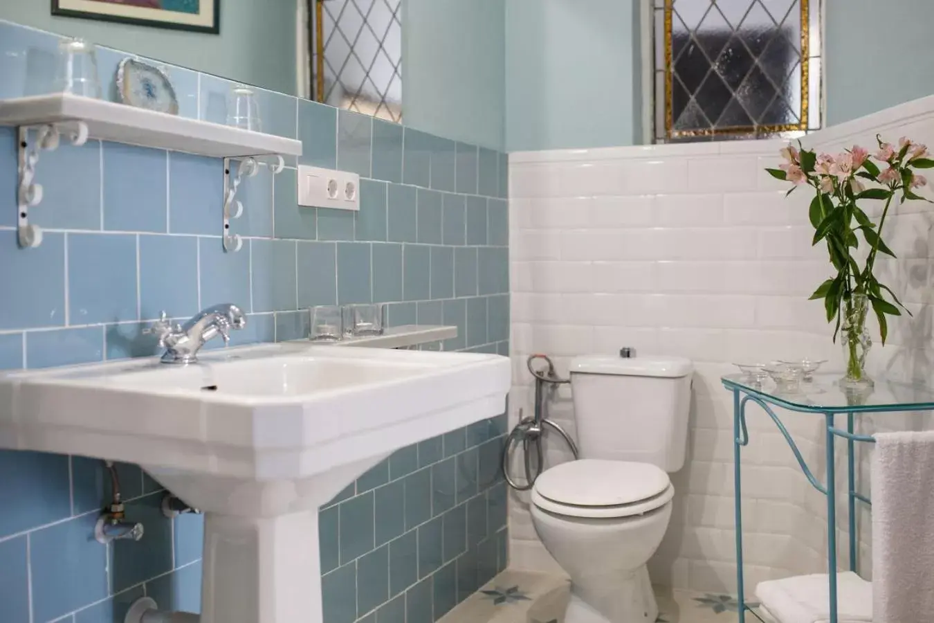 Bathroom in Suites Machado