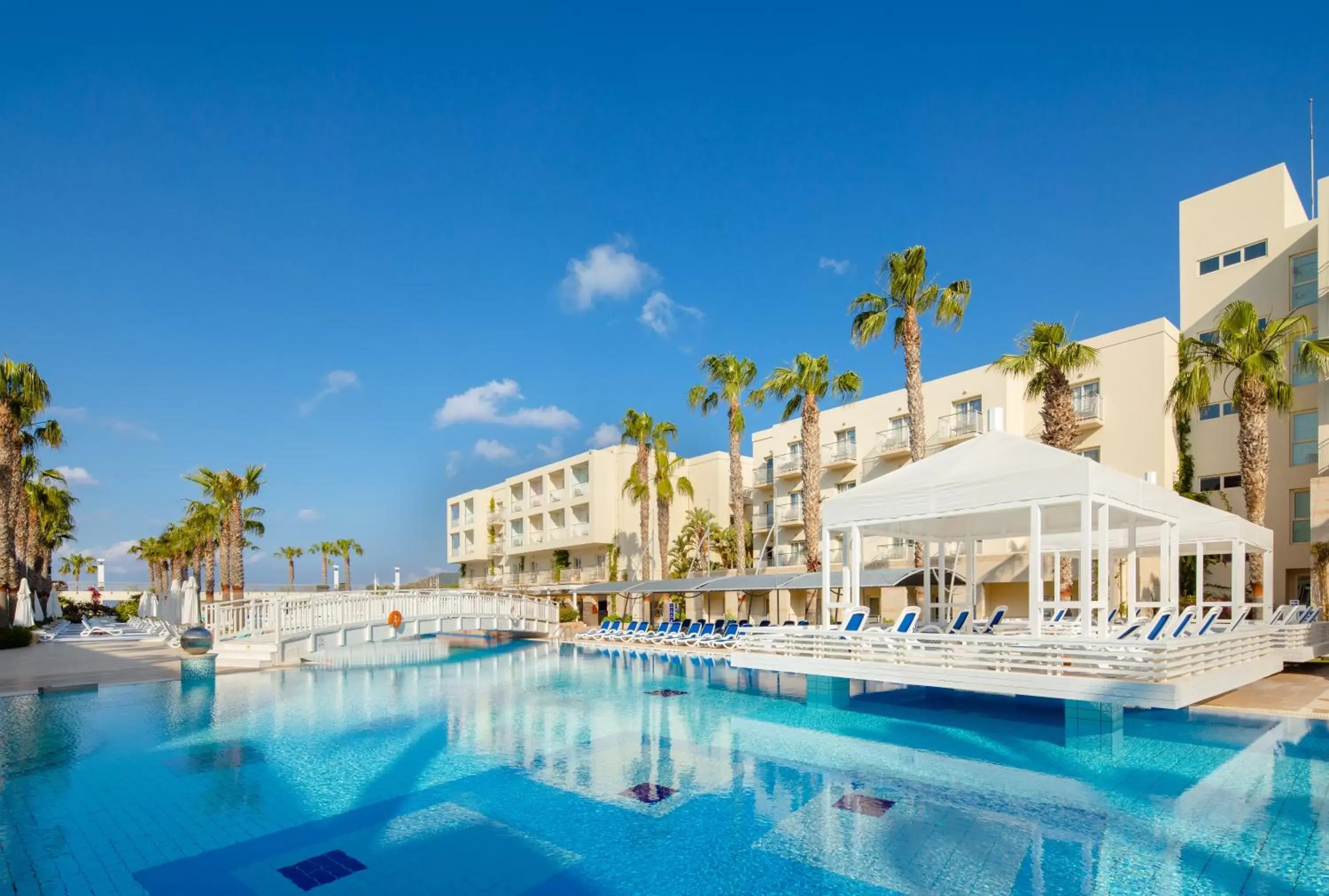 Swimming Pool in La Blanche Resort & Spa