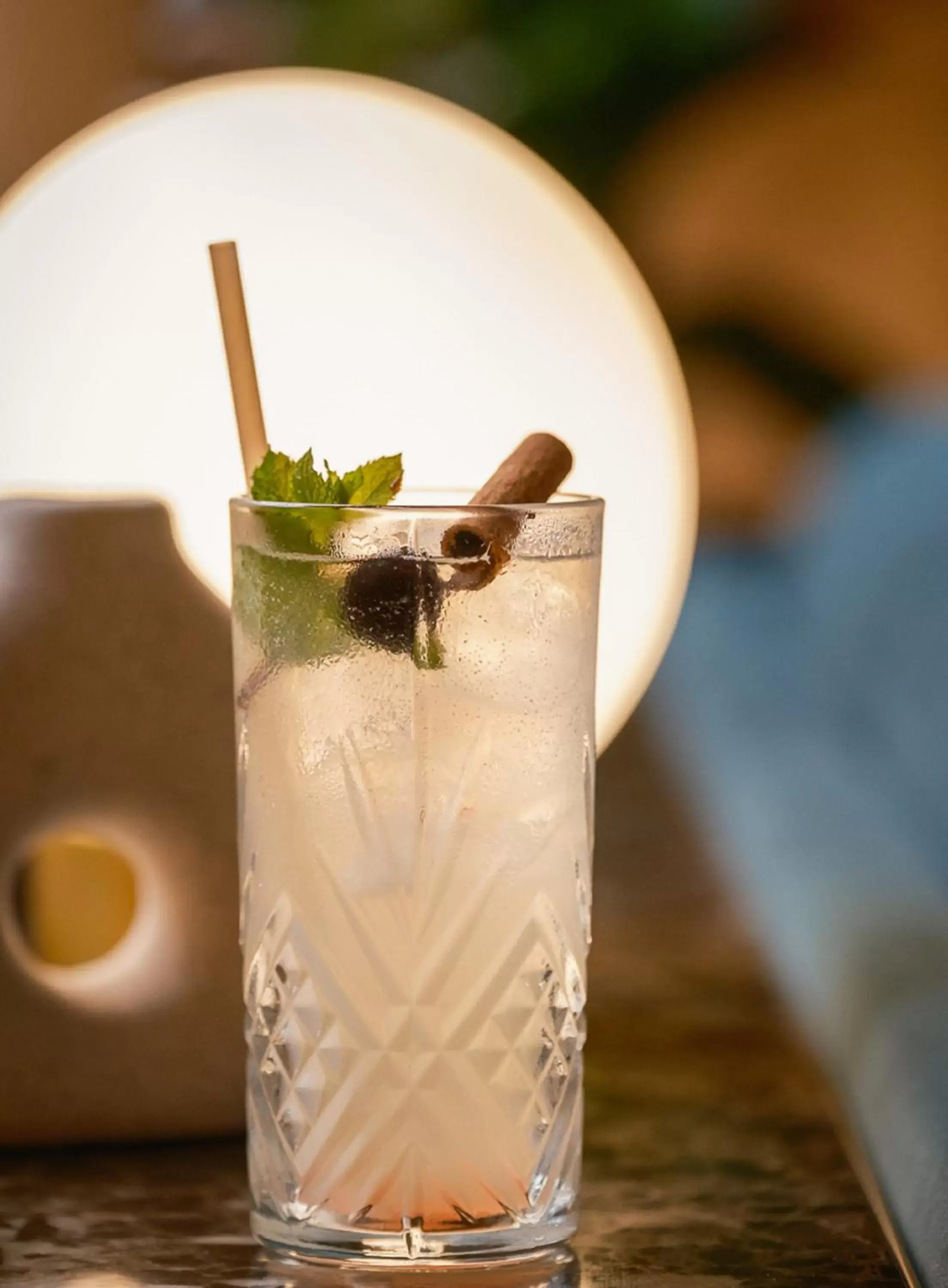 Lounge or bar, Drinks in Hôtel Burdigala by Inwood Hotels