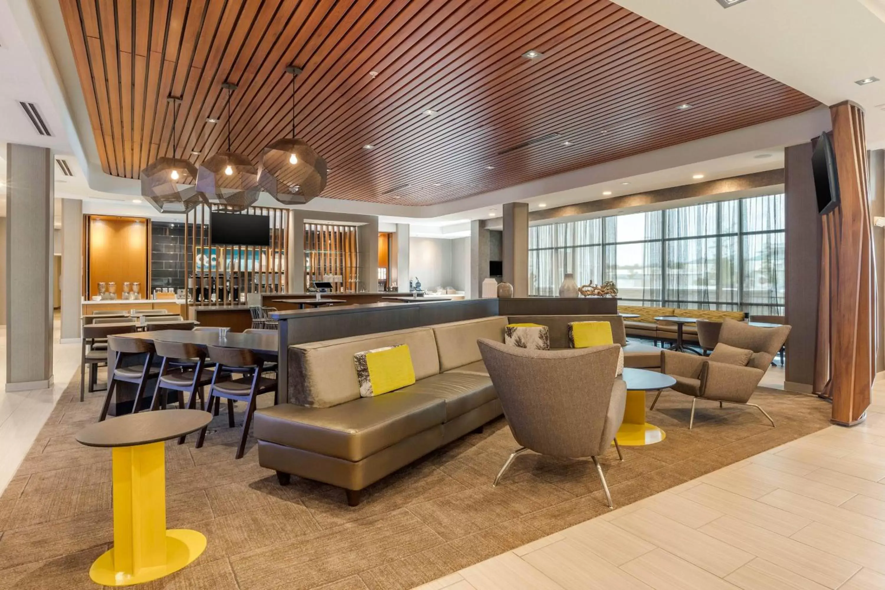 Lobby or reception, Lounge/Bar in SpringHill Suites Charlotte Southwest