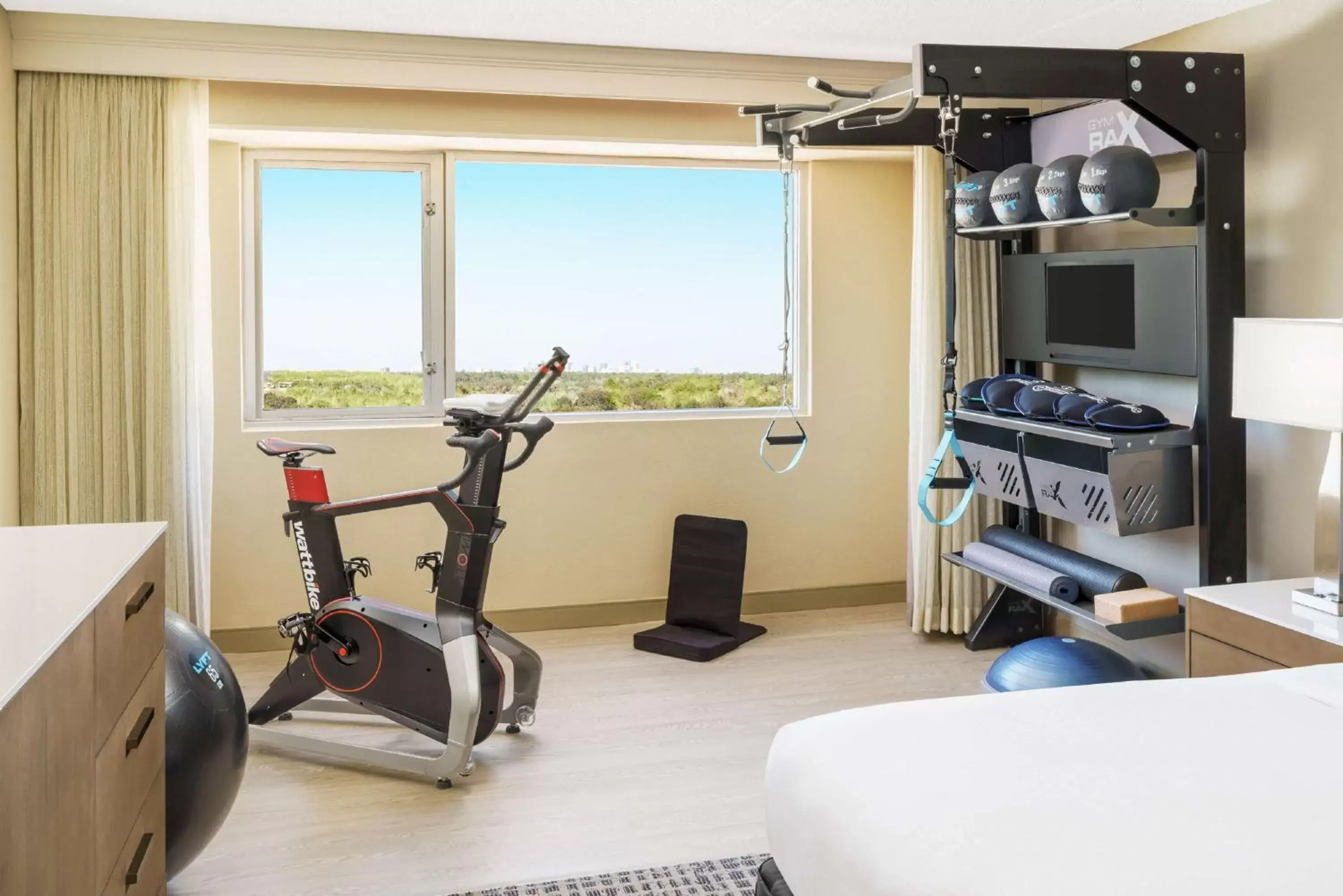 View (from property/room), Fitness Center/Facilities in DoubleTree by Hilton Orlando Airport Hotel