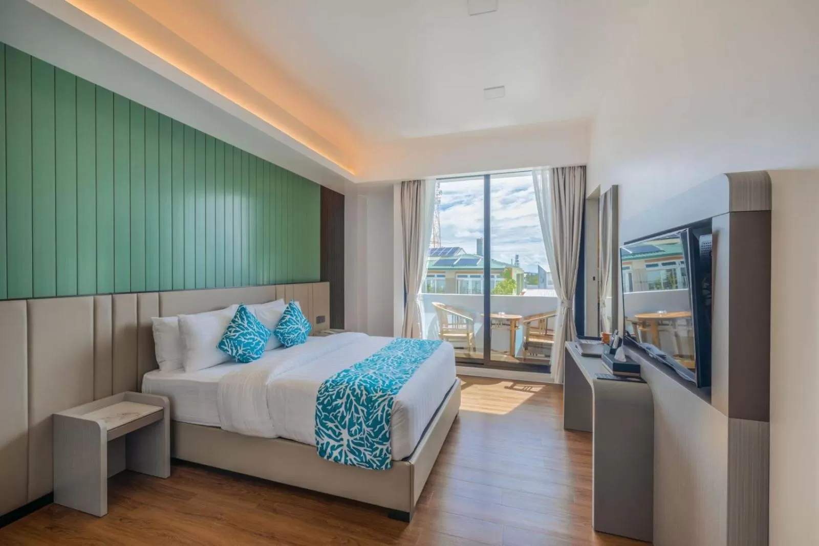 Bedroom, Bed in Arena Beach Hotel