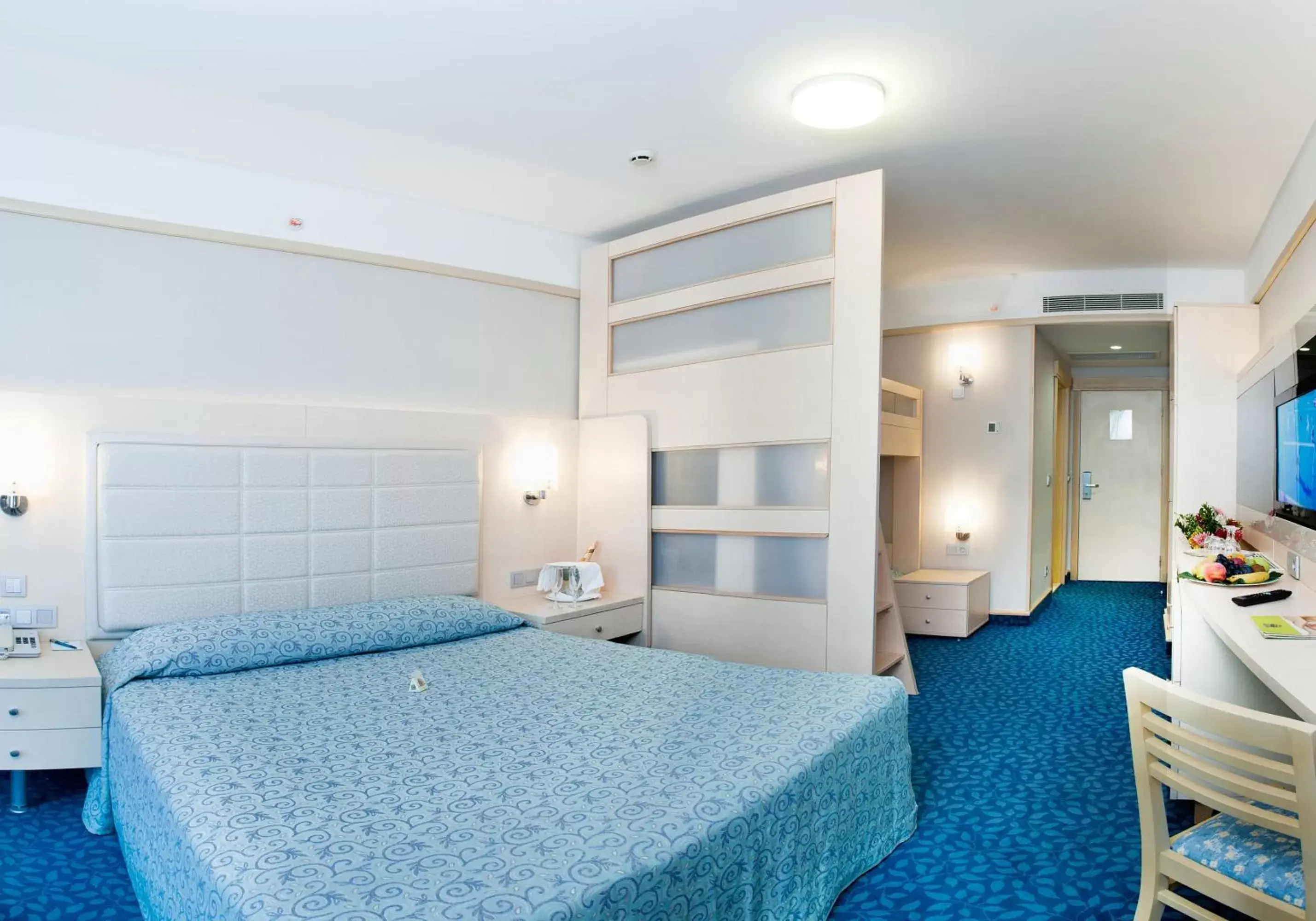 Family Room with Bunk Bed (3 Adults + 1 Child) in VONRESORT Golden Coast & Aqua - Kids Concept-Ultra All Inclusive Family Room with Bunk Bed (3 Adults + 1 Child) in VONRESORT Golden Coast & Aqua - Kids Concept-Ultra All Inclusive