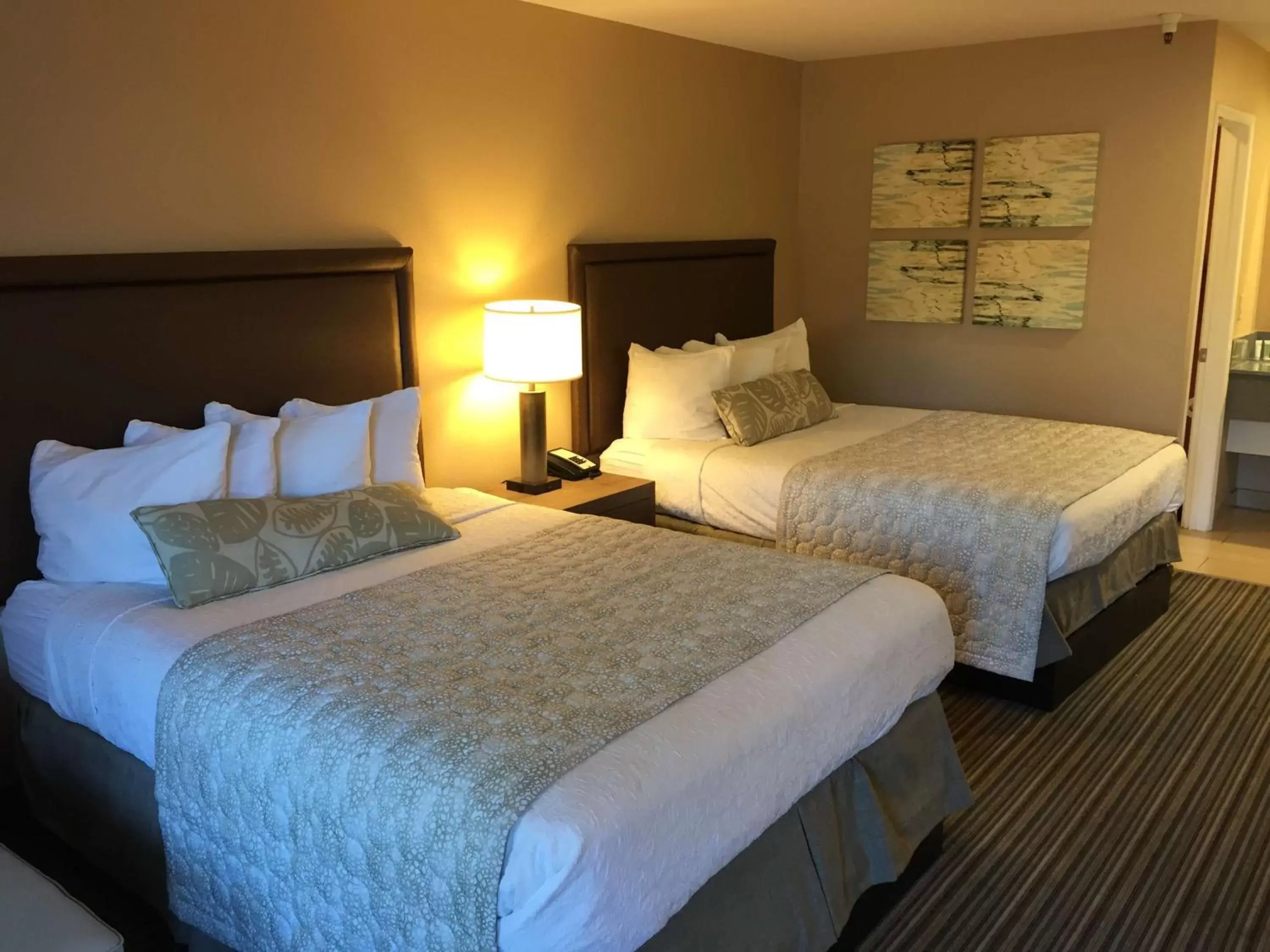 Bedroom, Bed in Best Western Plus Inn Scotts Valley