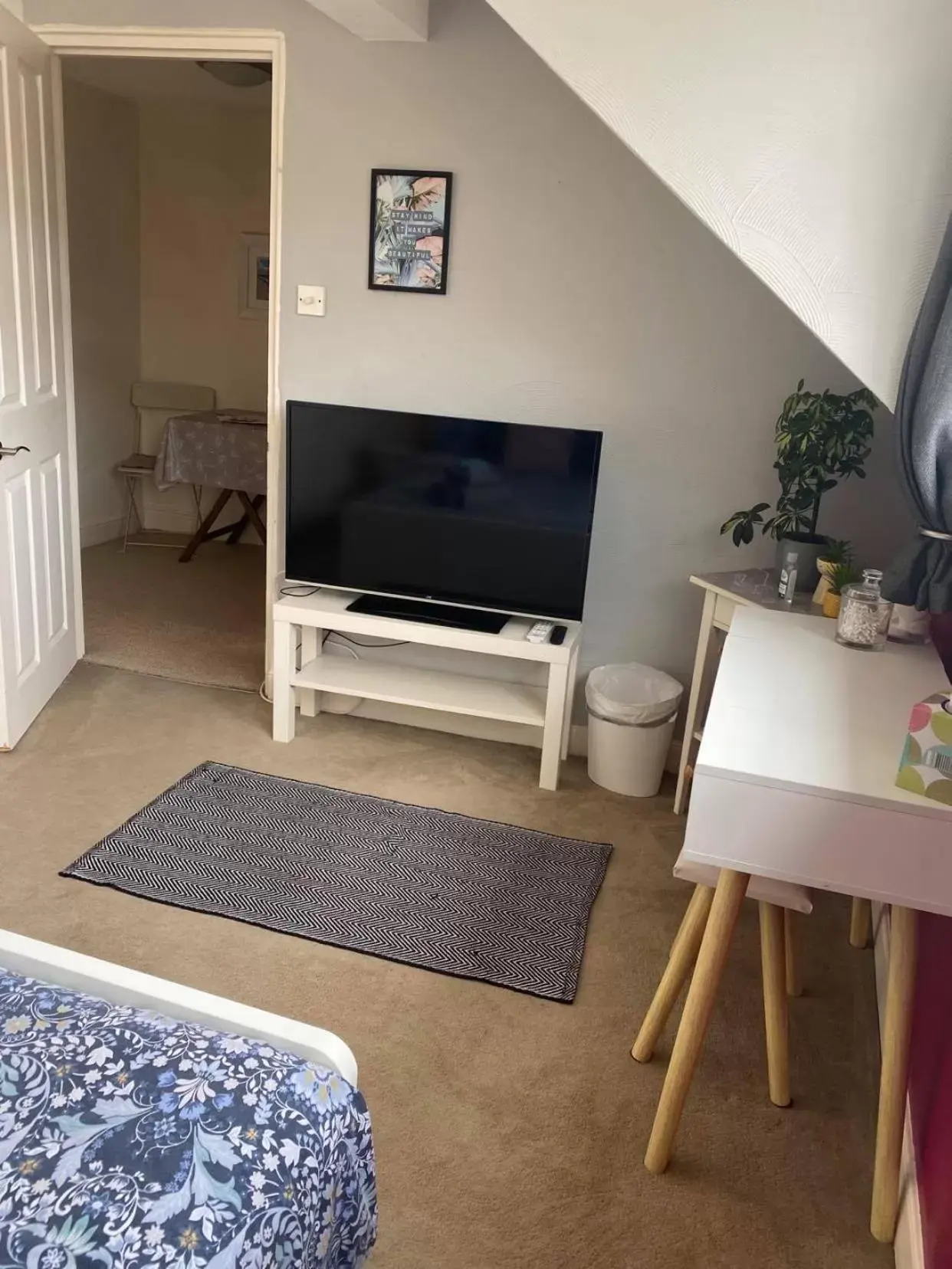 Bedroom, TV/Entertainment Center in The Blue House B&B