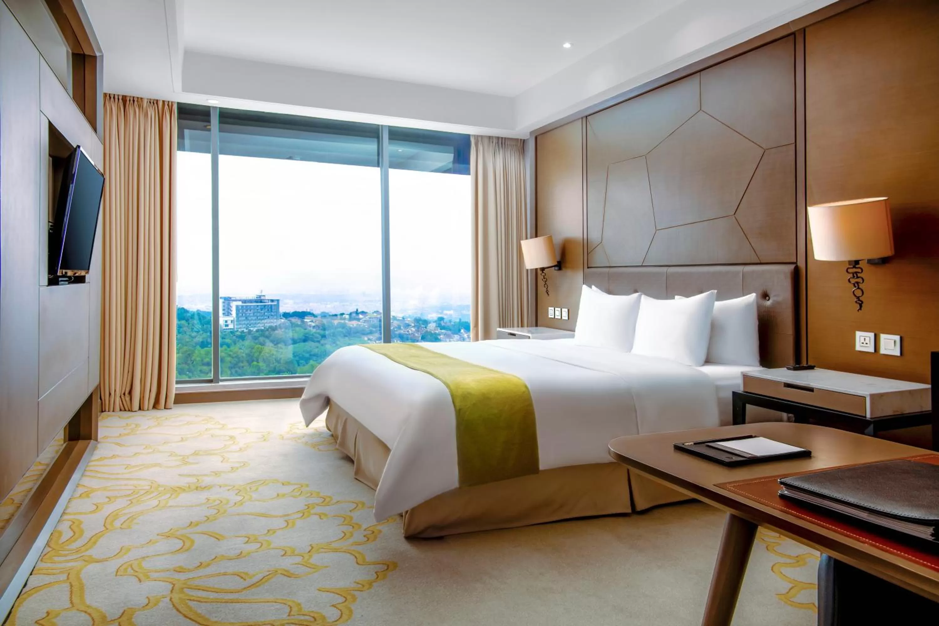 Bedroom, Bed in InterContinental Bandung Dago Pakar by IHG