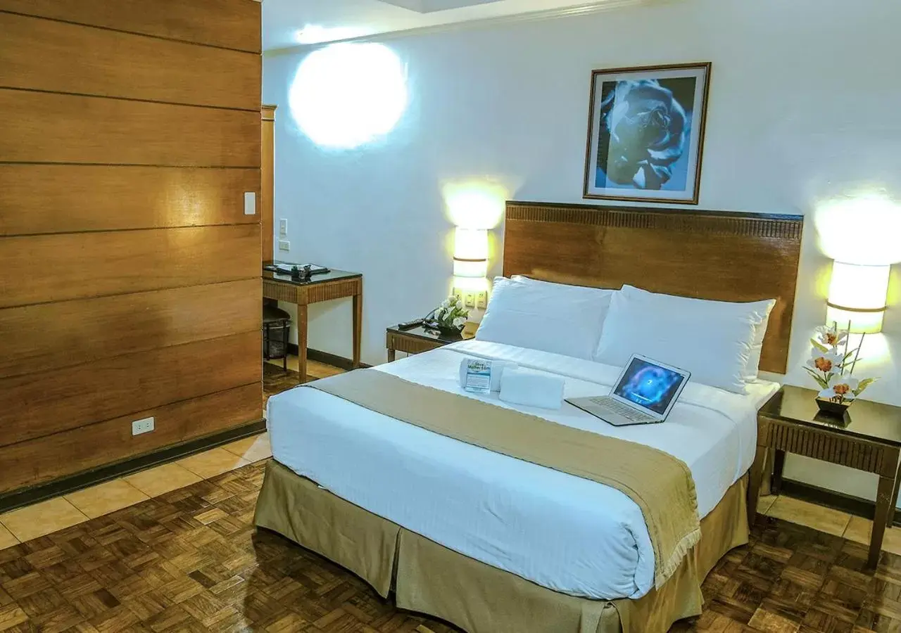 Bed in Fersal Hotel - P. Tuazon Cubao