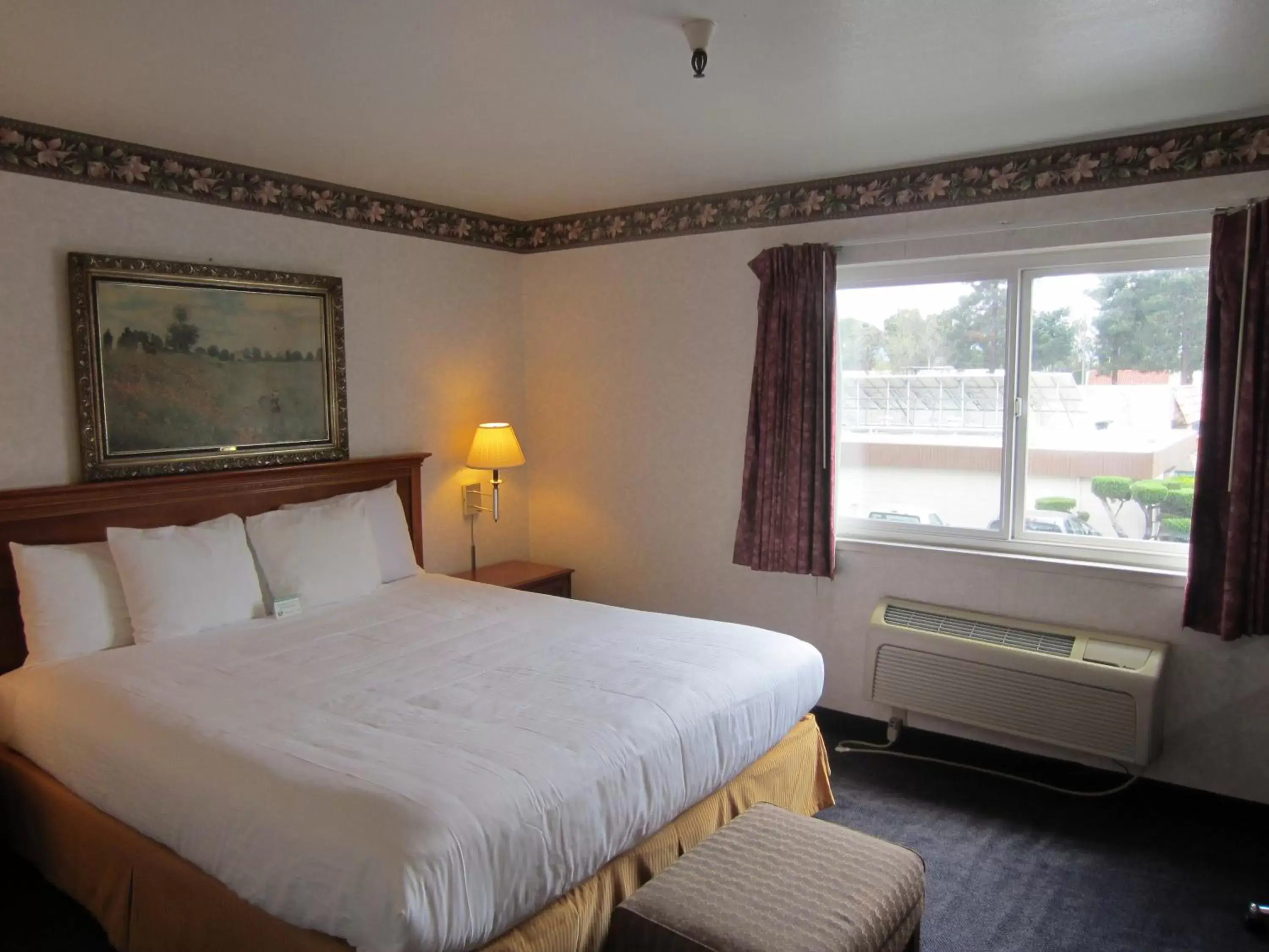 Property building, Bed in Cherry Orchard Inn