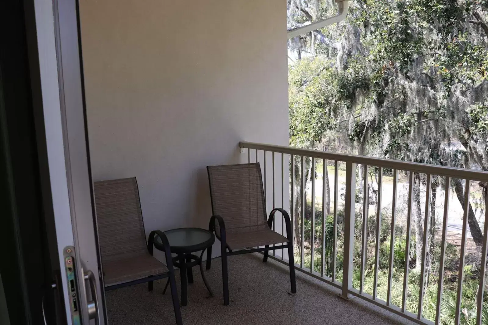 Patio, Balcony/Terrace in Coral Sands Resort by Palmera