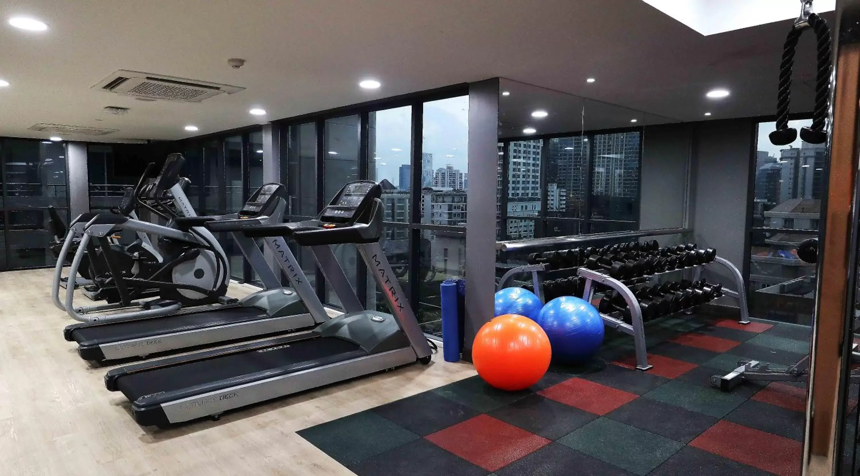 Fitness centre/facilities, Fitness Center/Facilities in Citrus Suites Sukhumvit 6 by Compass Hospitality