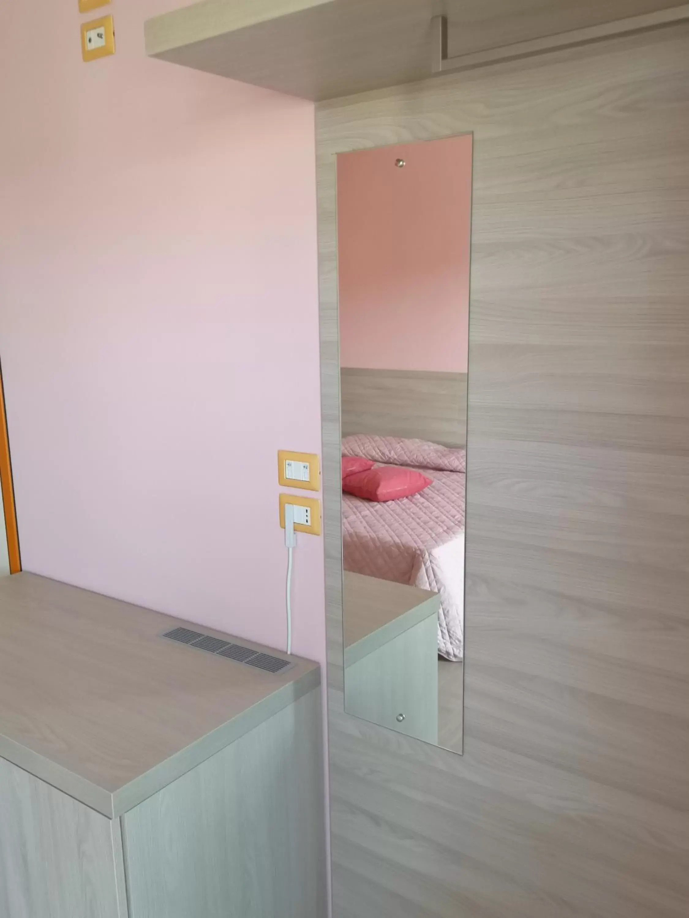 Large Double Room in Hotel Clodi Large Double Room in Hotel Clodi