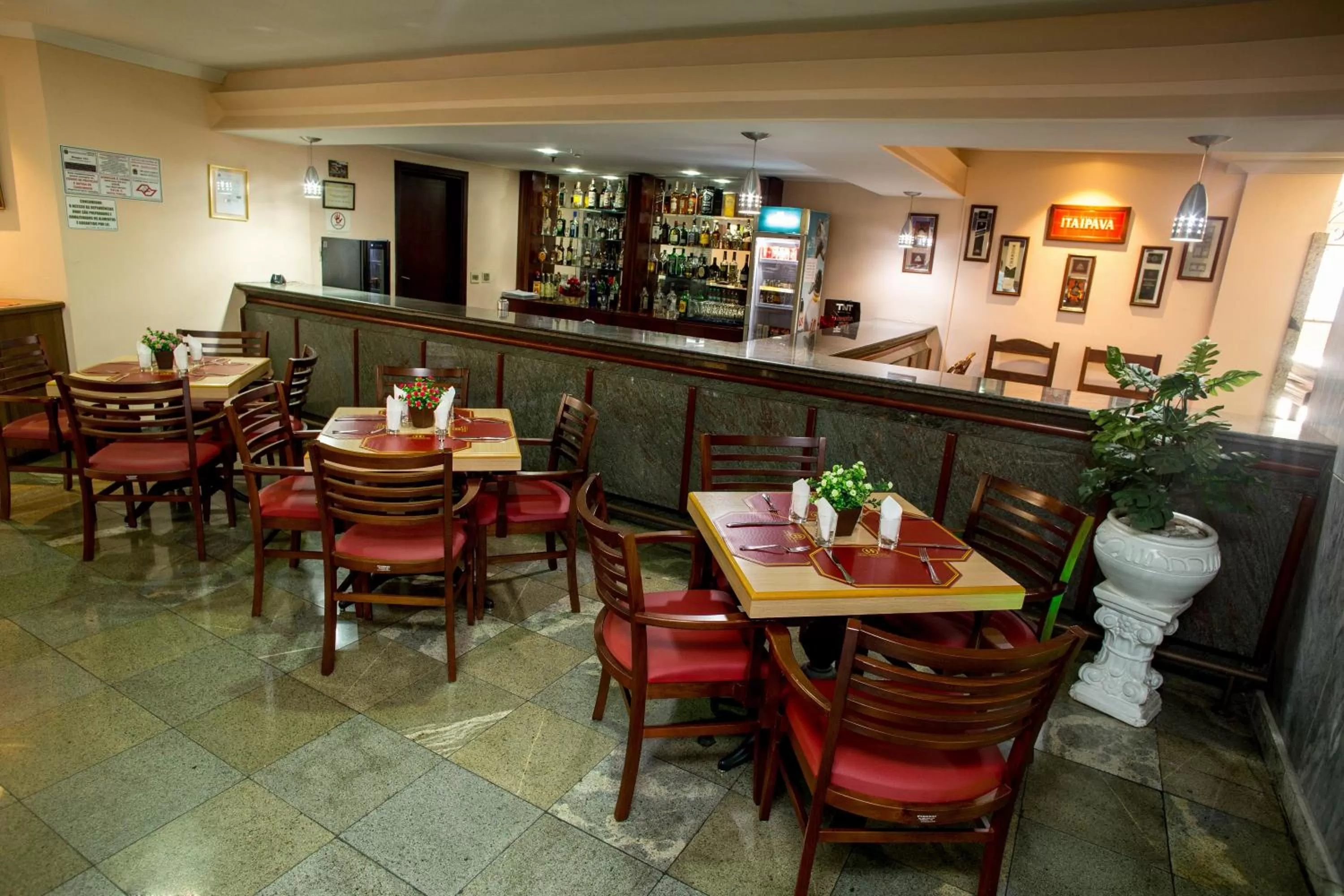 Restaurant/places to eat in Hotel Nacional Inn Campinas Trevo