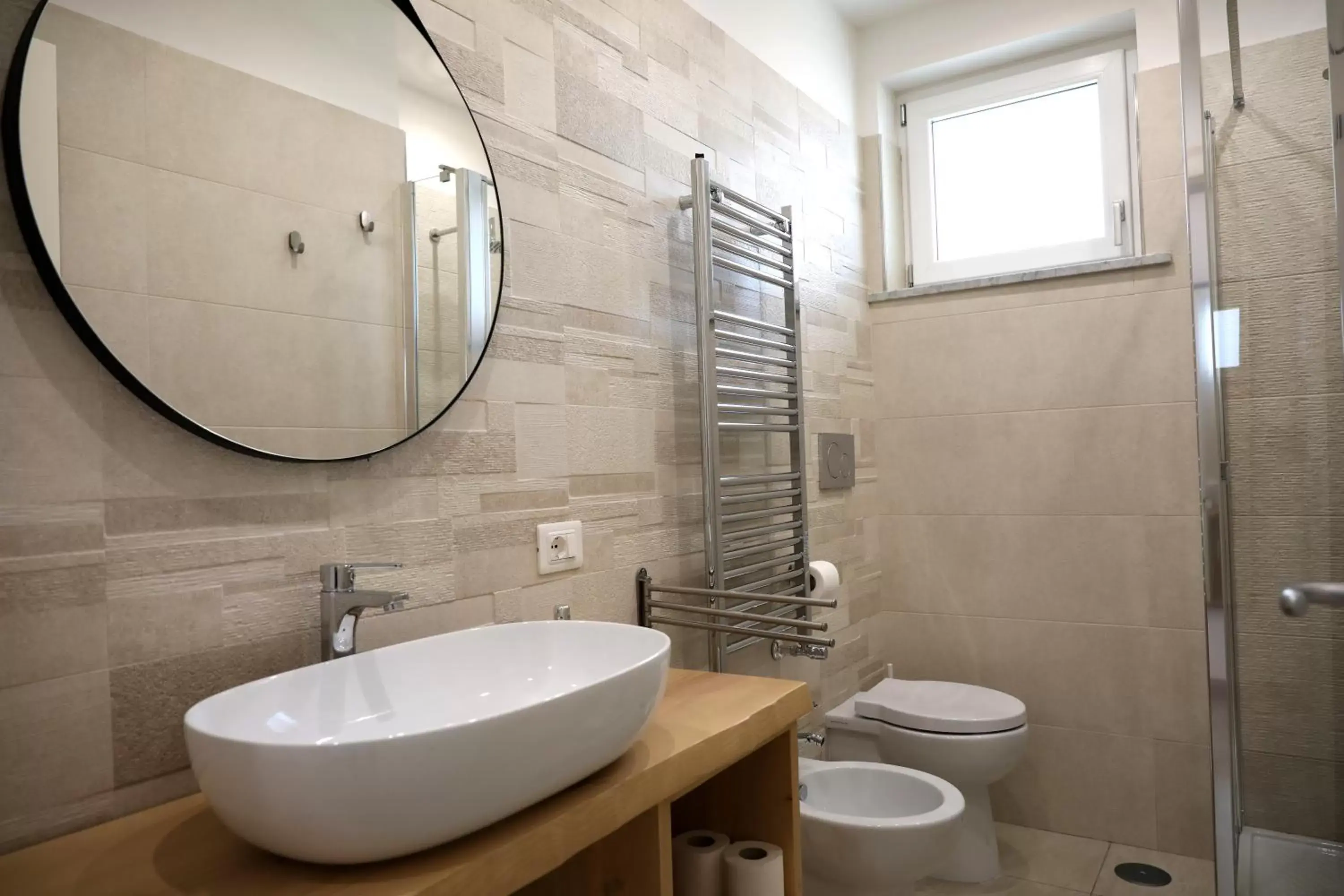 Shower, Bathroom in Palazzo Archeo