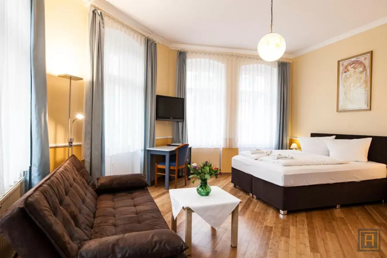 TV and multimedia in Hotel Silesia