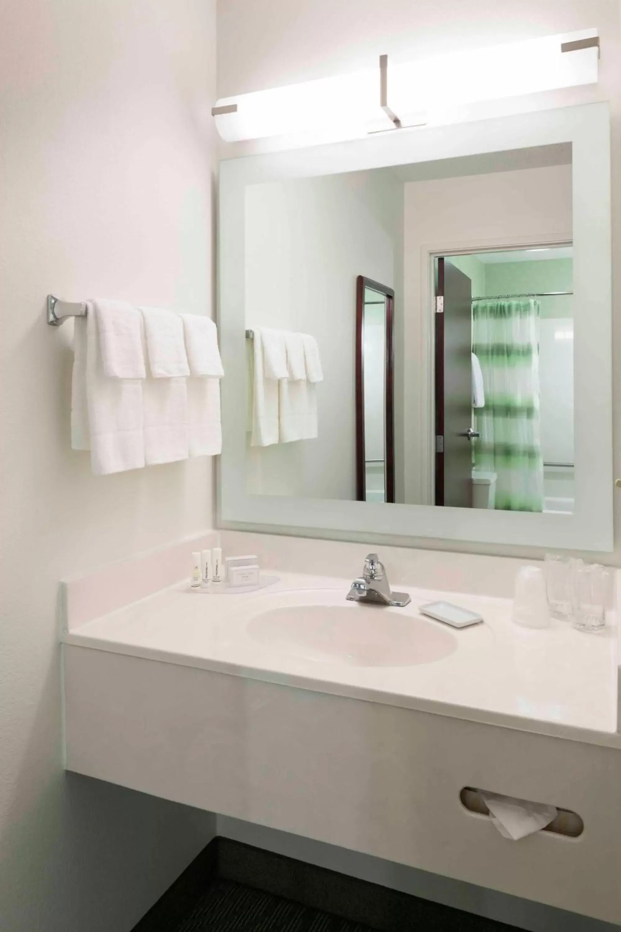 Bathroom in SpringHill Suites Kansas City Overland Park