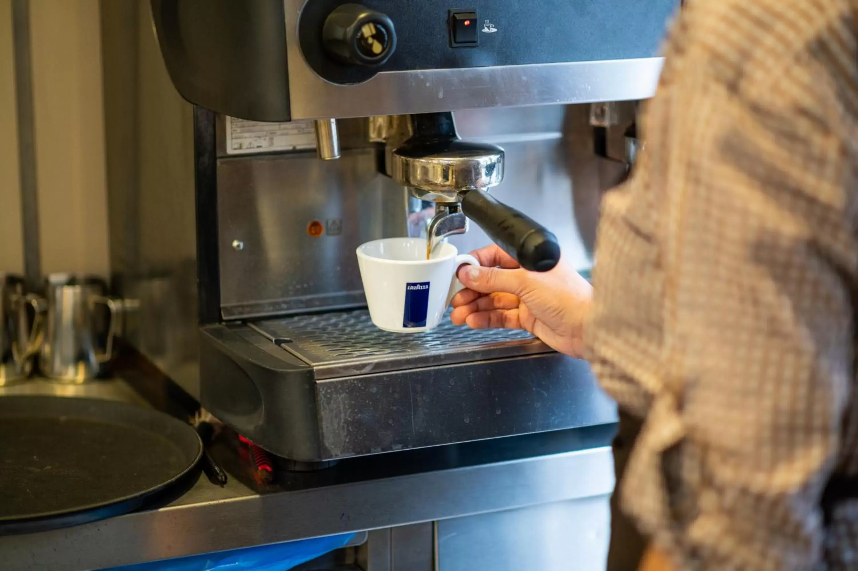 Coffee/tea facilities in Hotel Sumadija