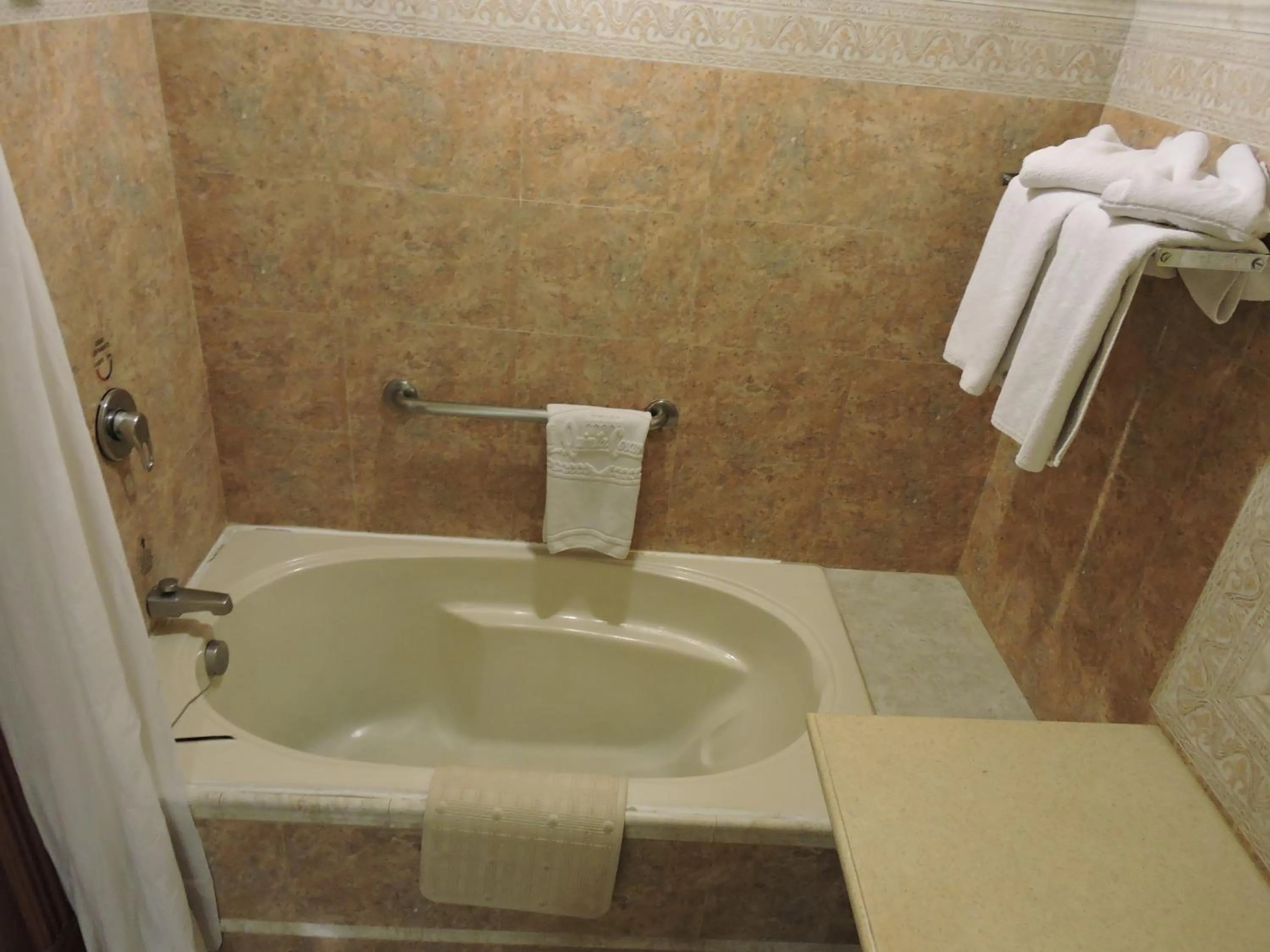 Shower in Hotel Quinta Cesar