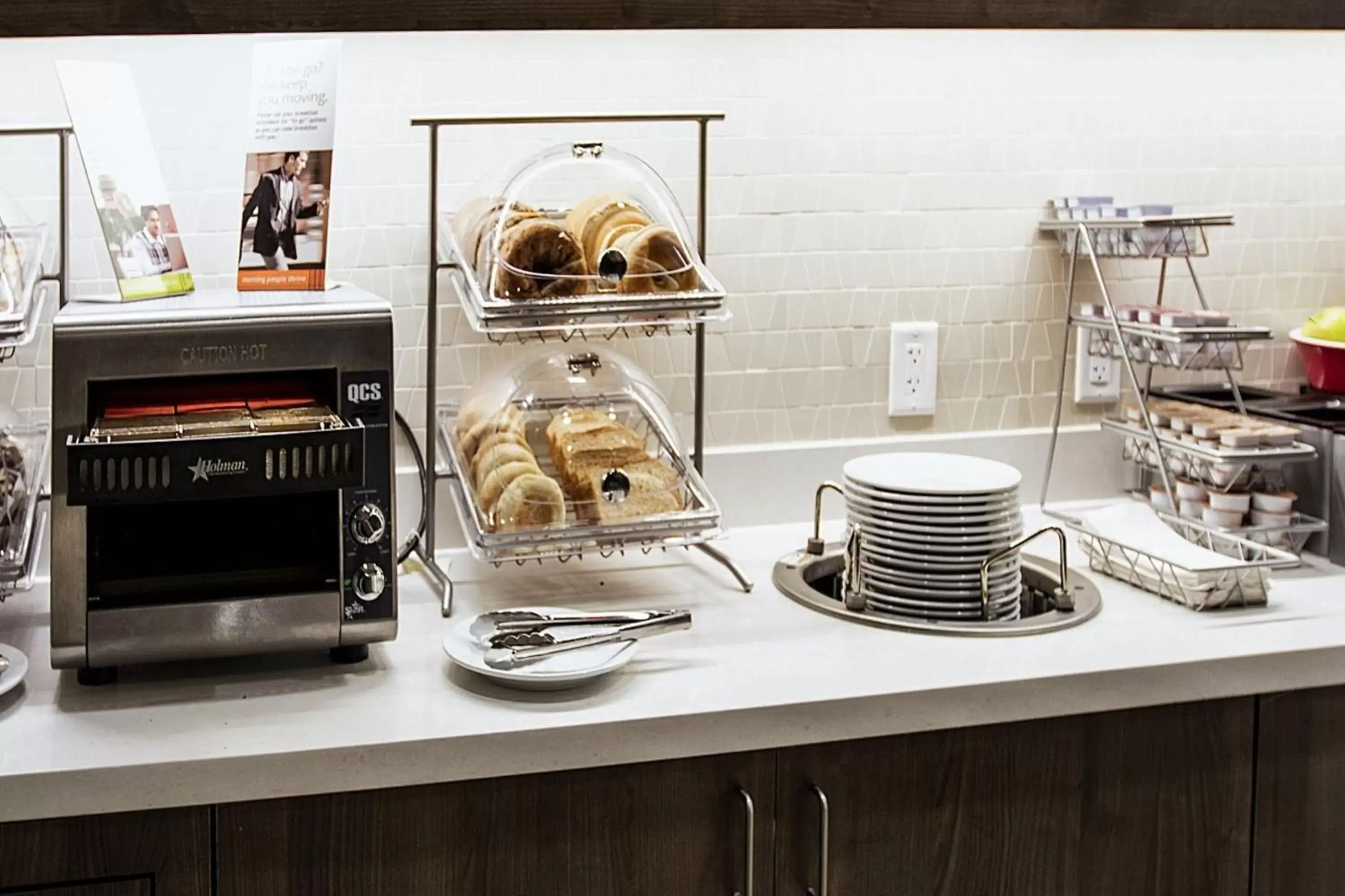 Breakfast, Kitchen/Kitchenette in Residence Inn by Marriott Lake Charles