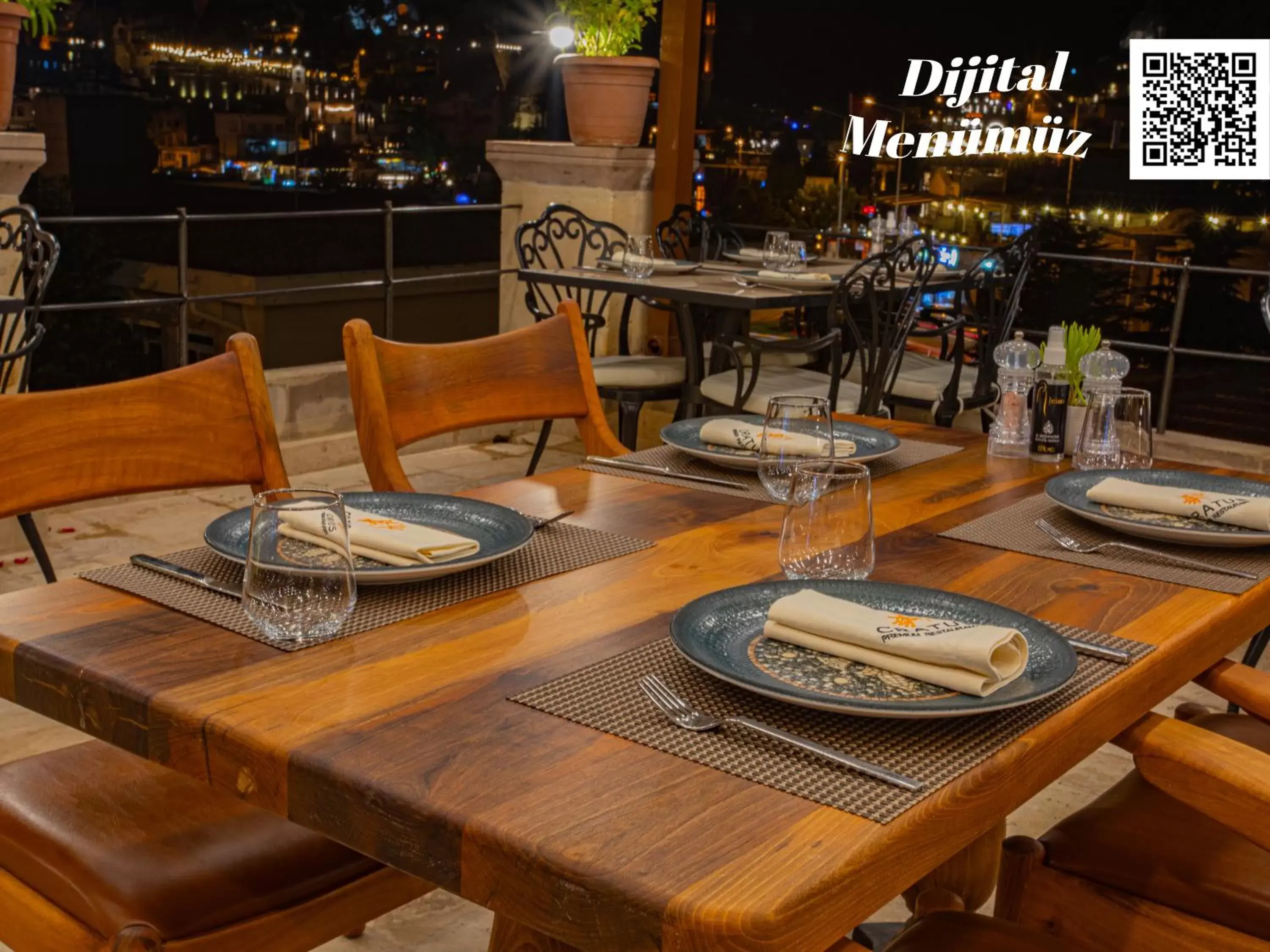 Restaurant/places to eat in Cratus Stone Palace Restaurant/places to eat in Cratus Stone Palace