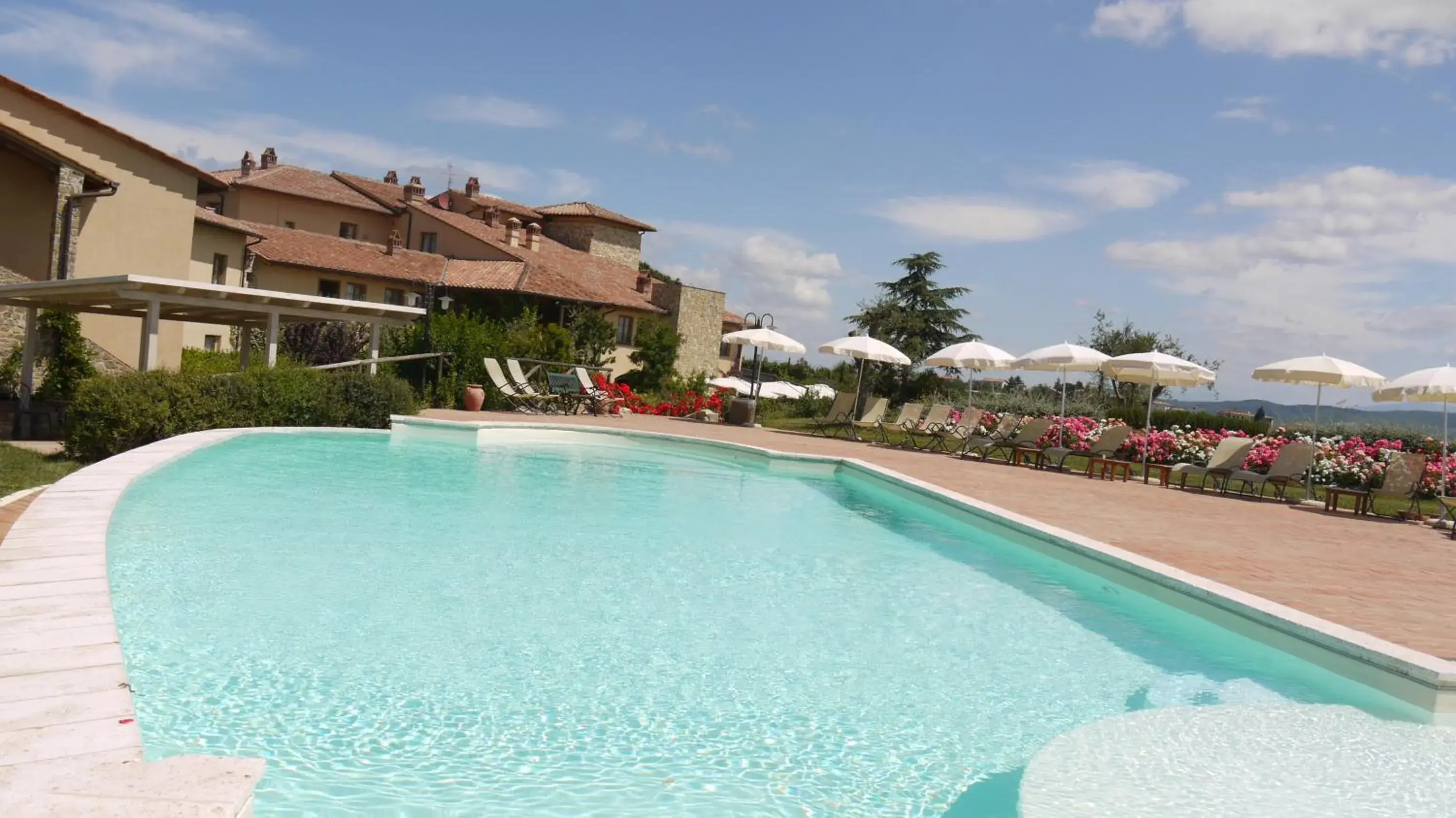 Natural landscape, Swimming Pool in Hotel Borgo Di Cortefreda
