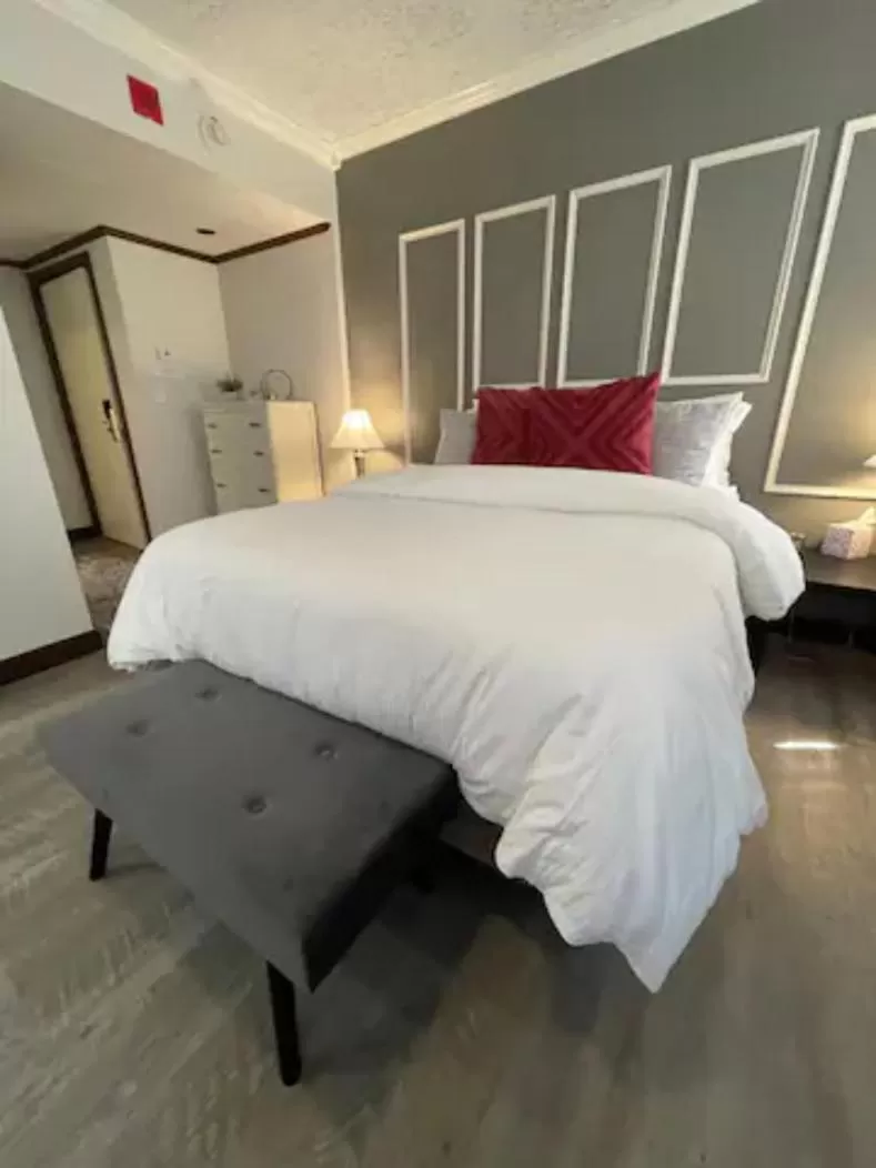 Bed in Hotel Phillips