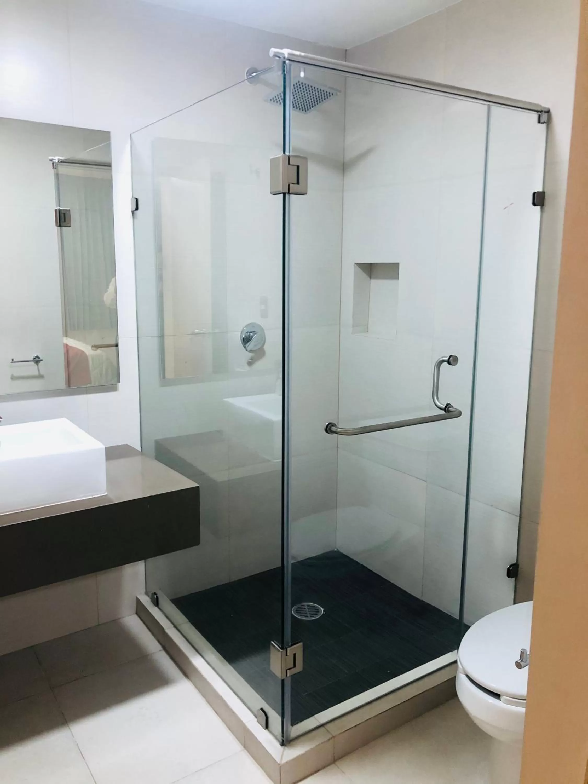 Bathroom in Suites San Luis