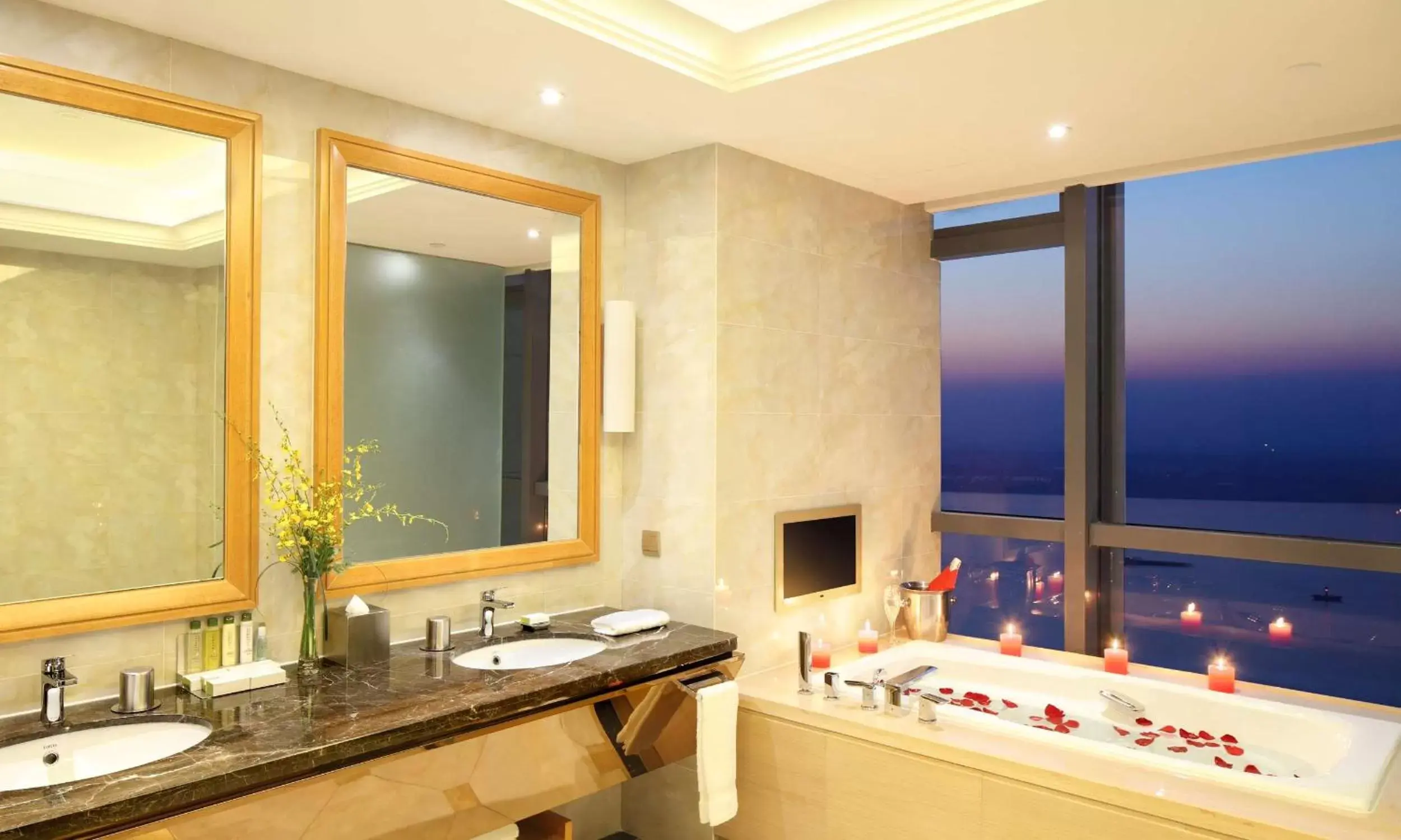 Bathroom in DoubleTree by Hilton Wuhu