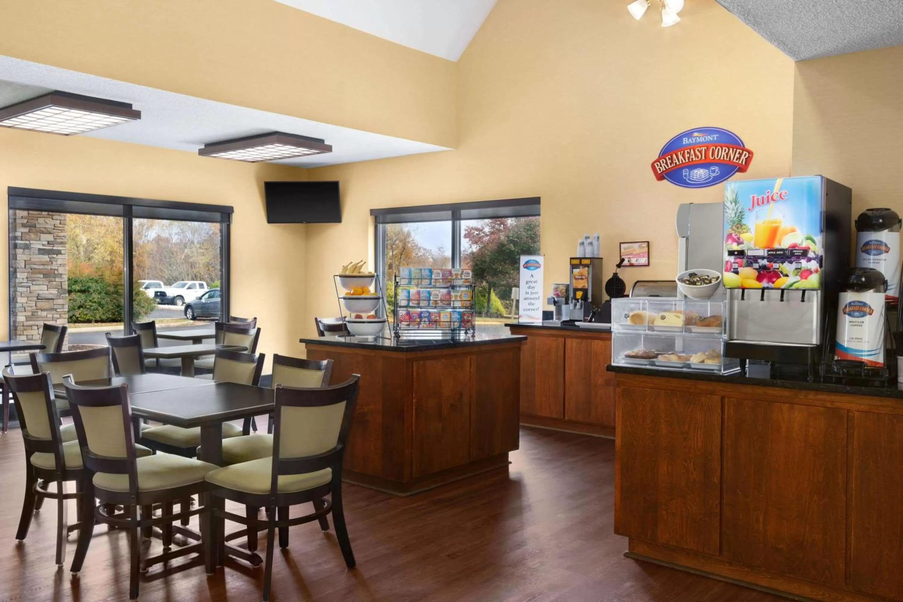 Restaurant/places to eat in Baymont by Wyndham Rocky Mount