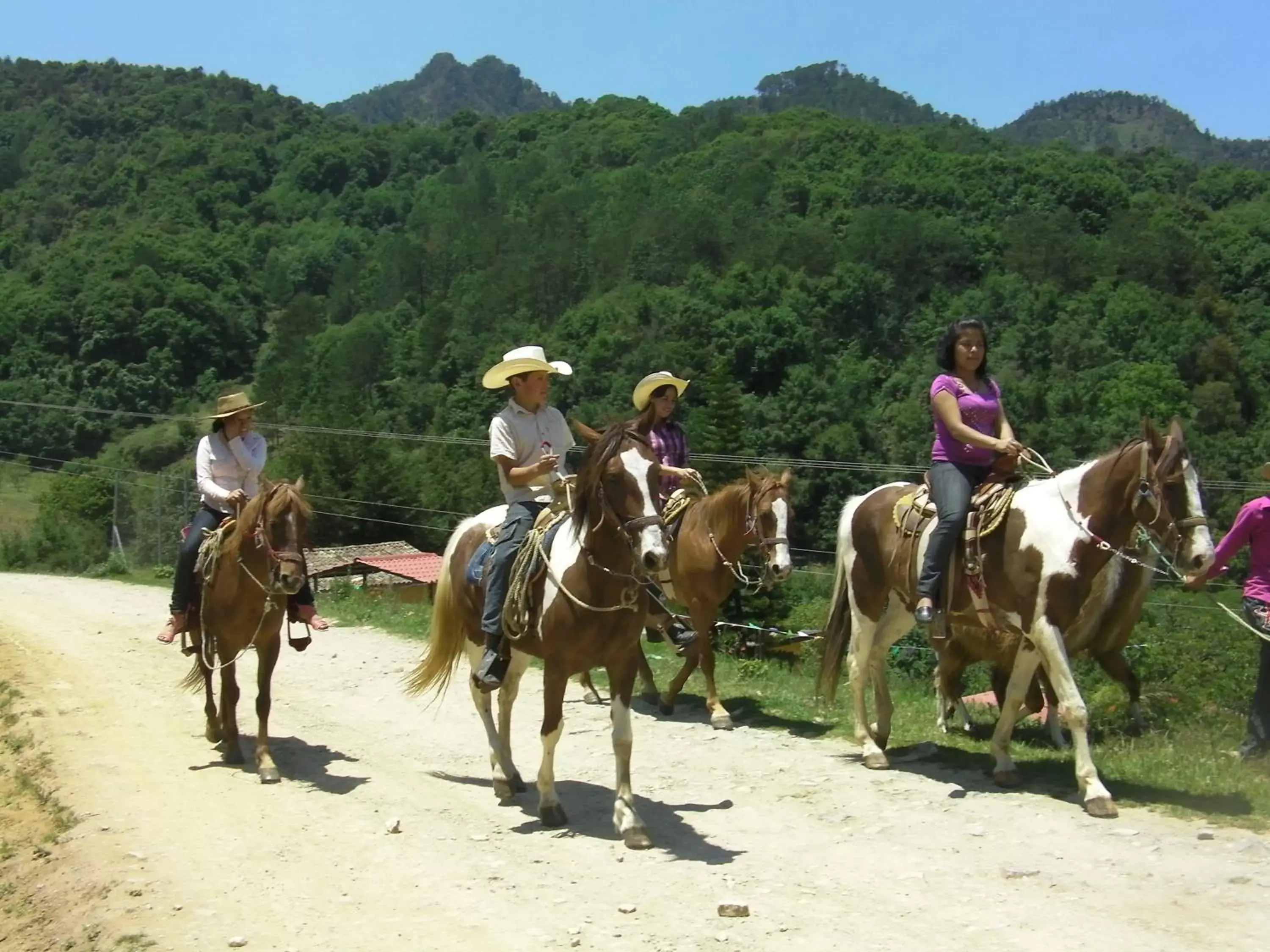 People, Horseback Riding in Otro Rollo en Jilotepec by Rotamundos