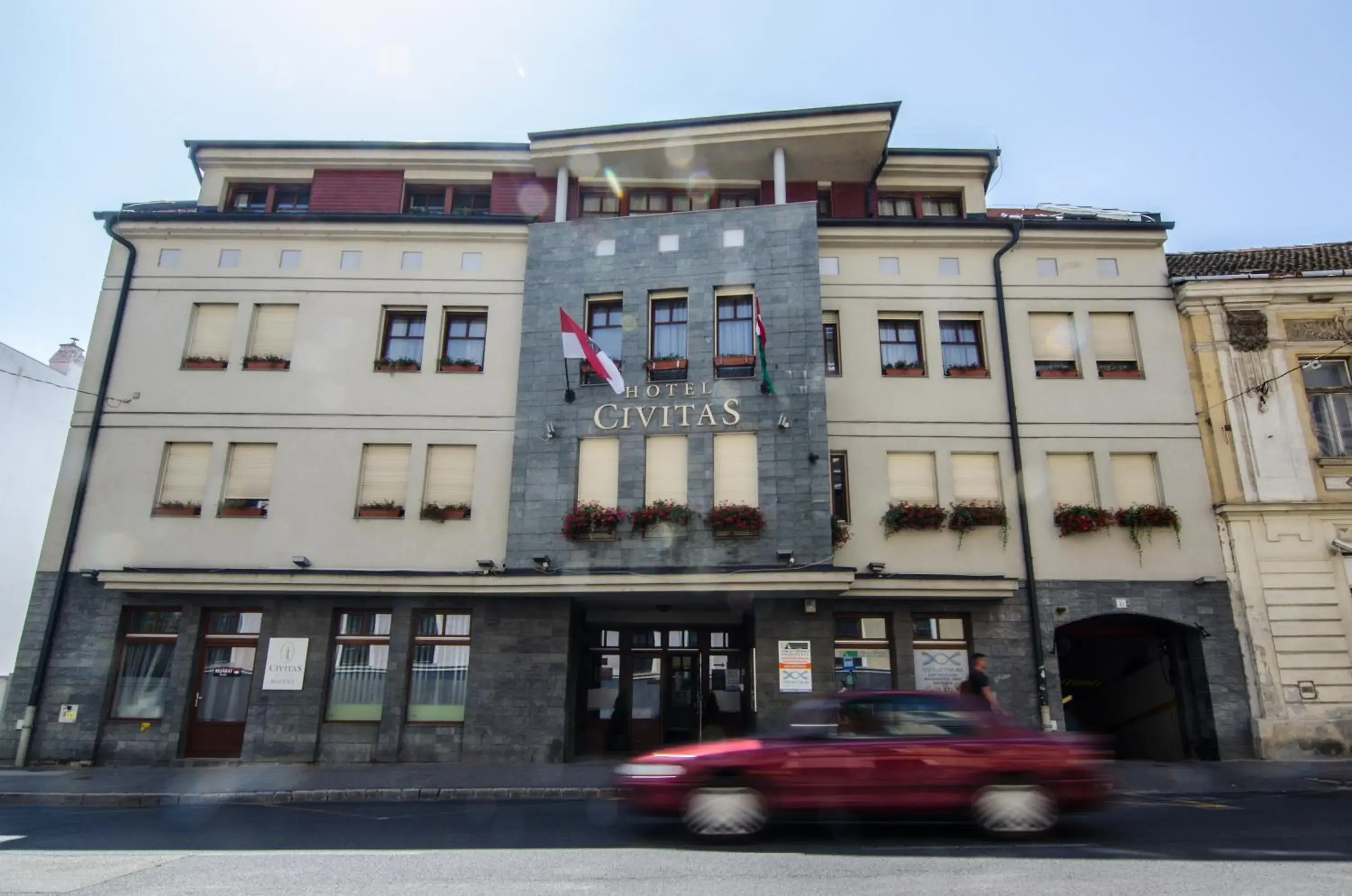 Property Building in Hotel Civitas