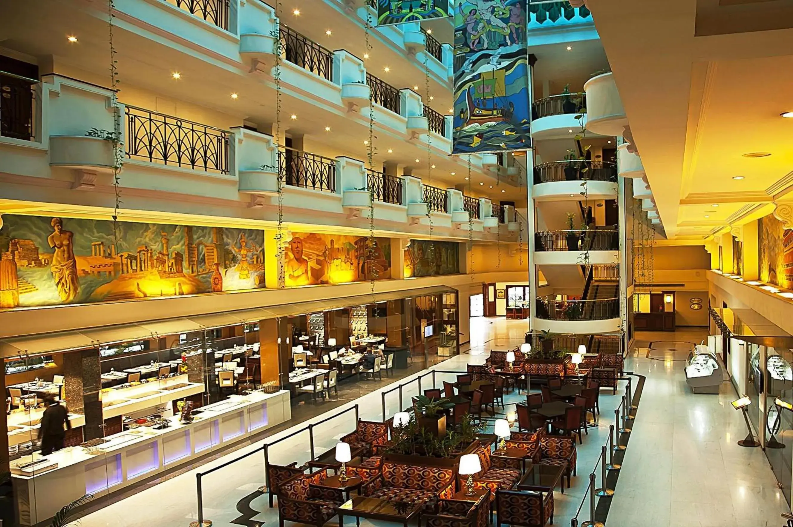 Lobby or reception in Radha Regent - Chennai