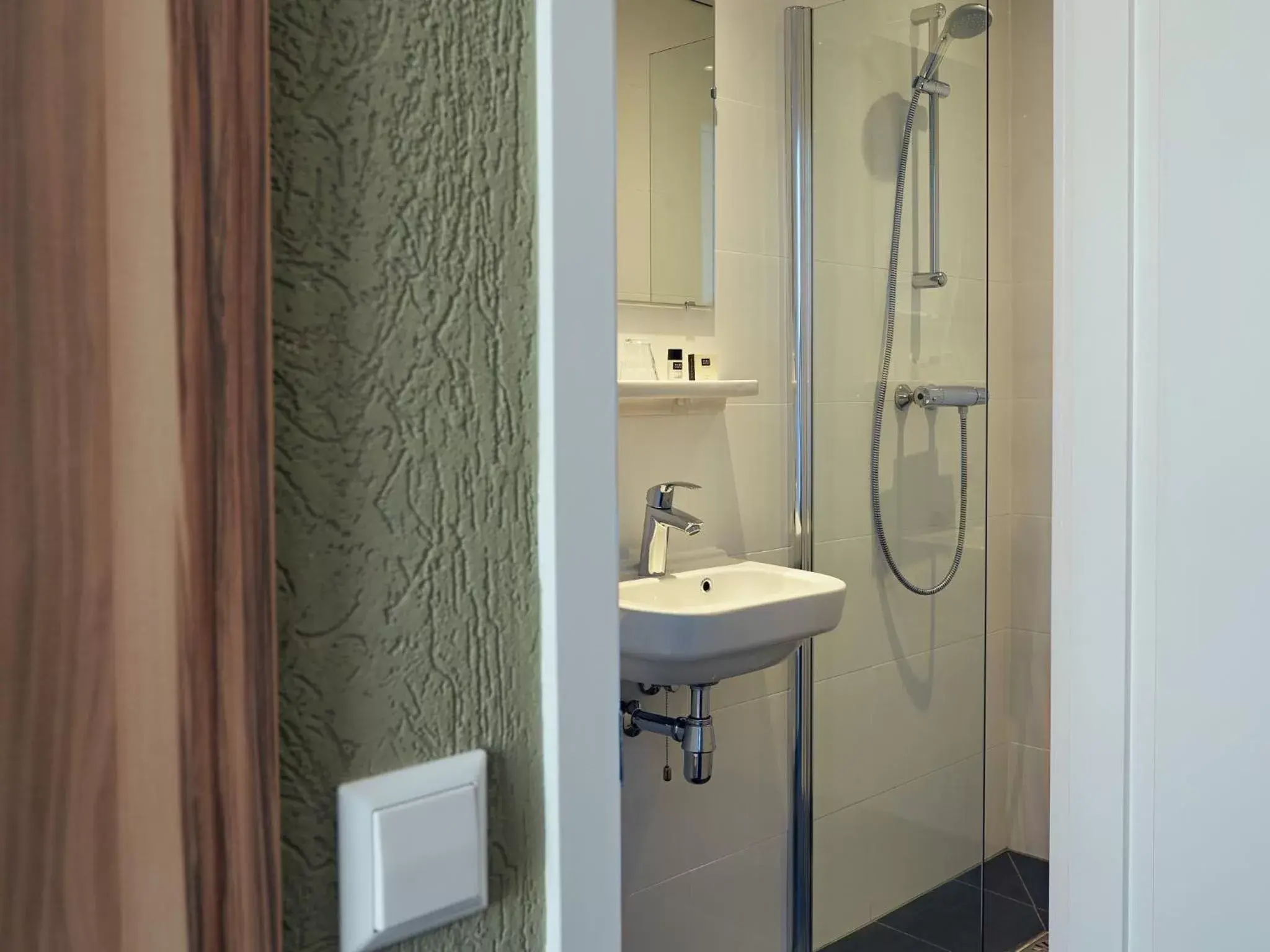 Shower, Bathroom in Hotel Asterisk, a family run hotel