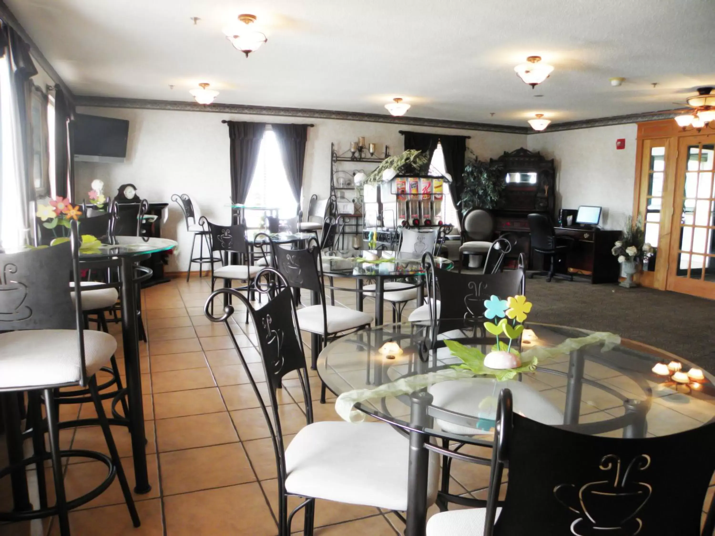 Restaurant/Places to Eat in Days Inn by Wyndham Battlefield Rd/Hwy 65