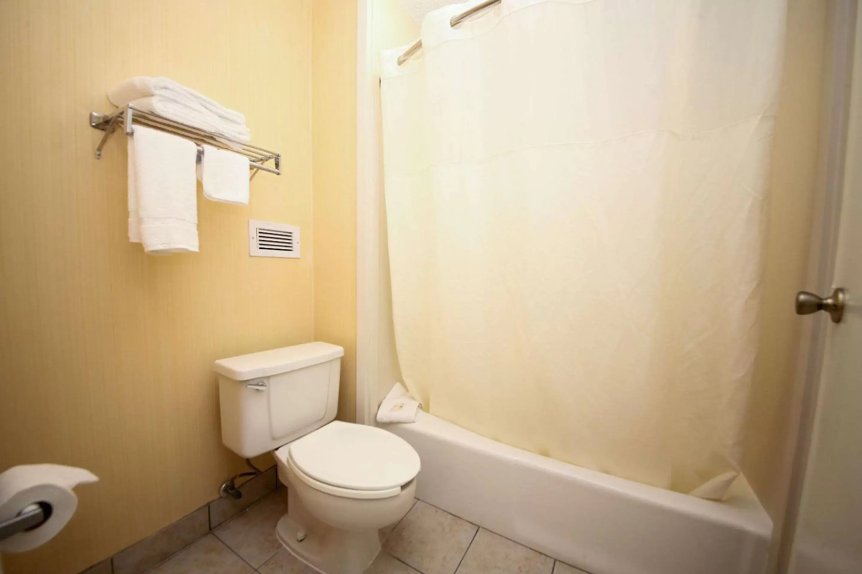 Toilet, Bathroom in Quality Inn Orange Park Jacksonville