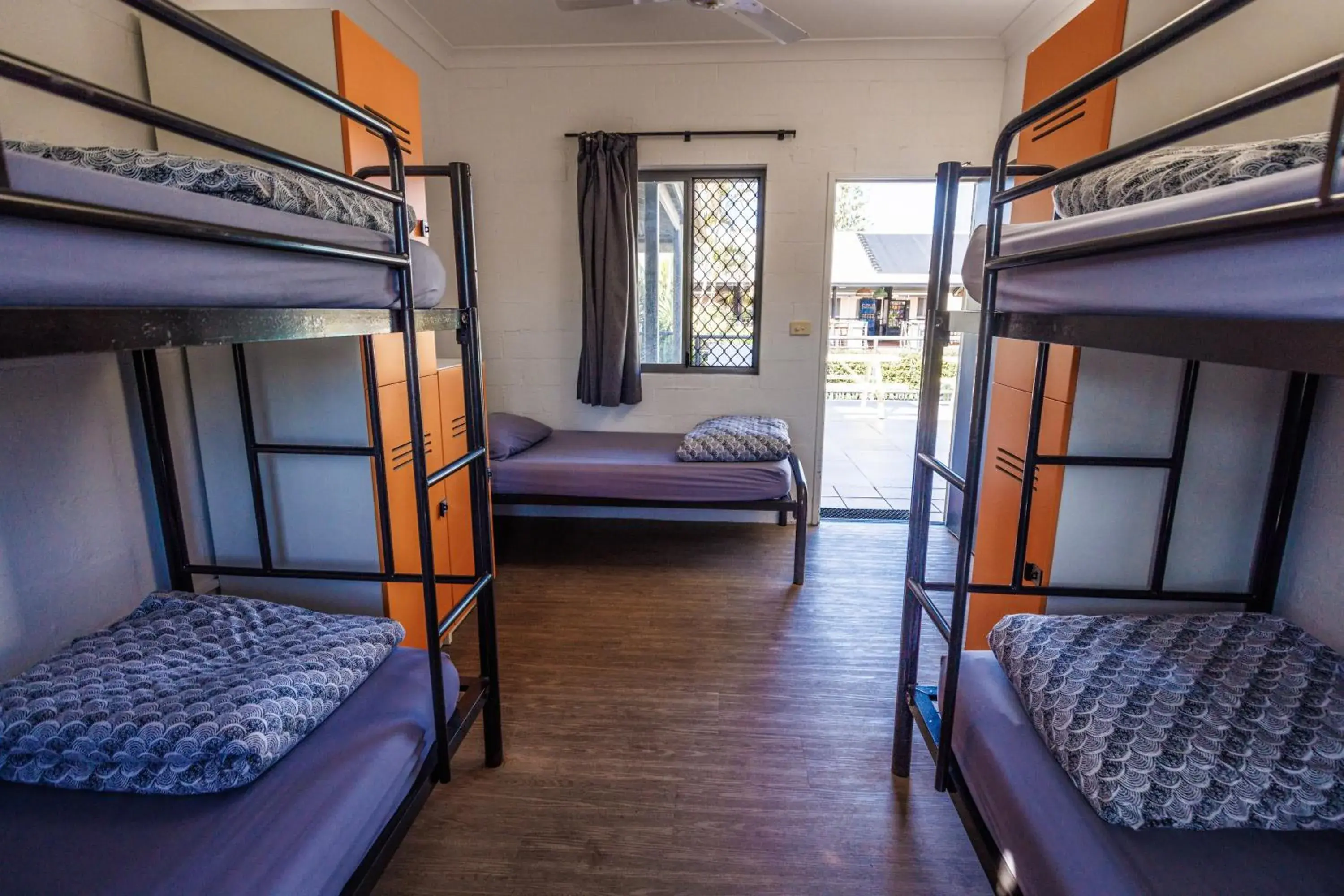 Bedroom, Bunk Bed in YHA Byron Bay